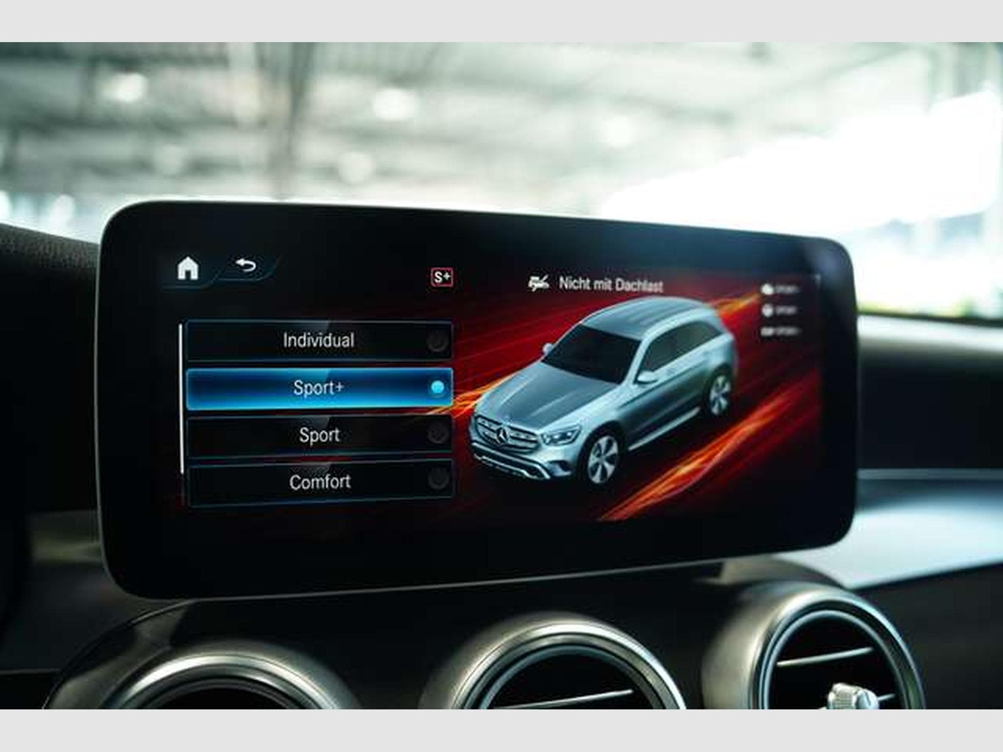 Mercedes GLC 200 4M AMG Line *2H *20 *Digital*Pano*Night (2019) - Photo 43