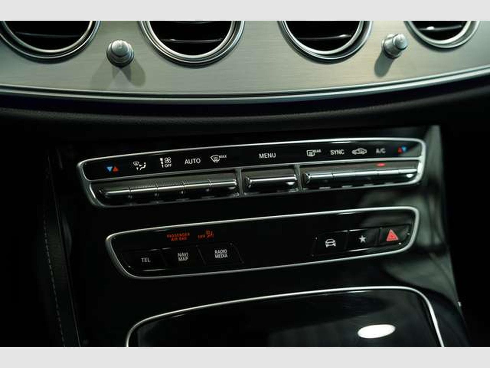 Mercedes E 220 d T Avantgarde *1.Hand *MwSt.*AHK*Business (2023) - Photo 28