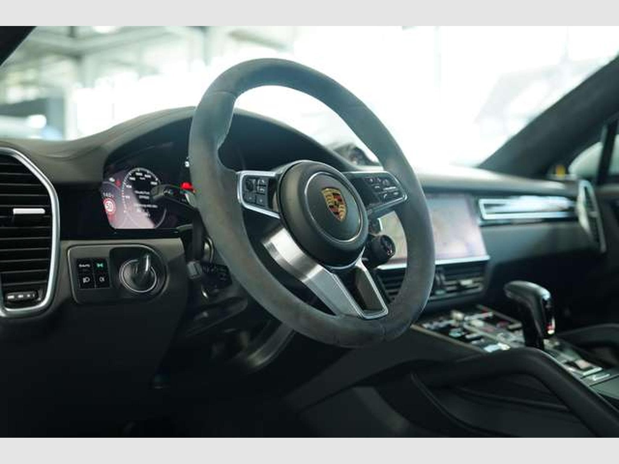 Porsche Cayenne GTS Coupé *22*Carbon*BOSE*S-Chrono*LUFT (2020) - Photo 31