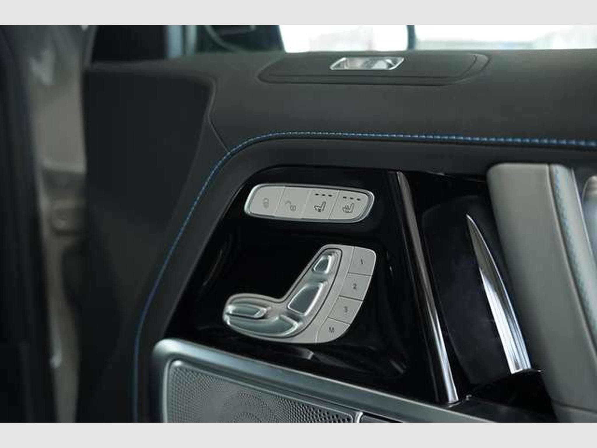 Mercedes Classe G Edition ONE AMG *MANUFAKTUR *FOND *Carbon (2025) - Foto 21