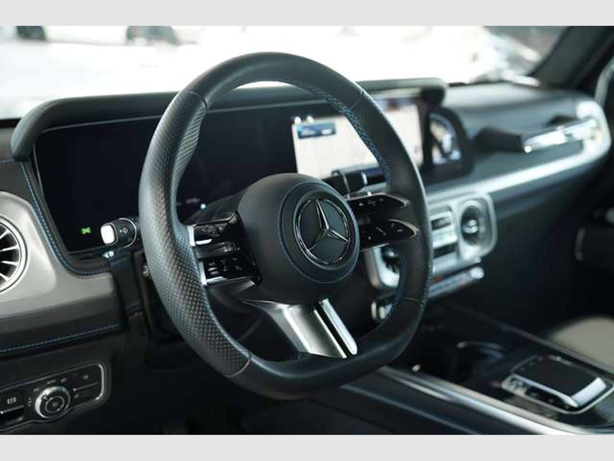 Mercedes Classe G Edition ONE AMG *MANUFAKTUR *FOND *Carbon (2025) - Foto 32