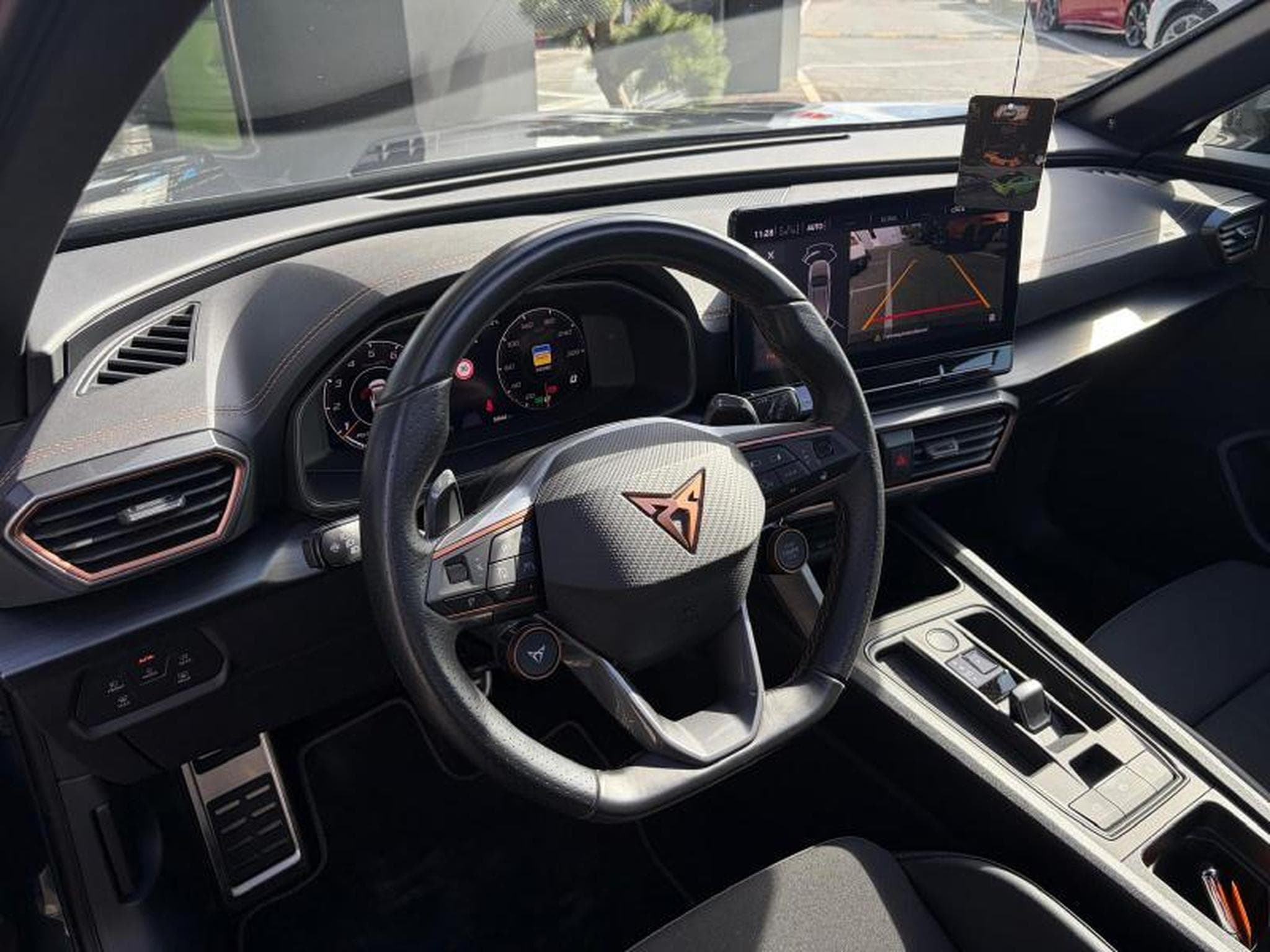 Cupra Formentor VZ 2.0 310ch/Toit Ouvrant/Camera/Sièges chauffants (2023) - Photo 8