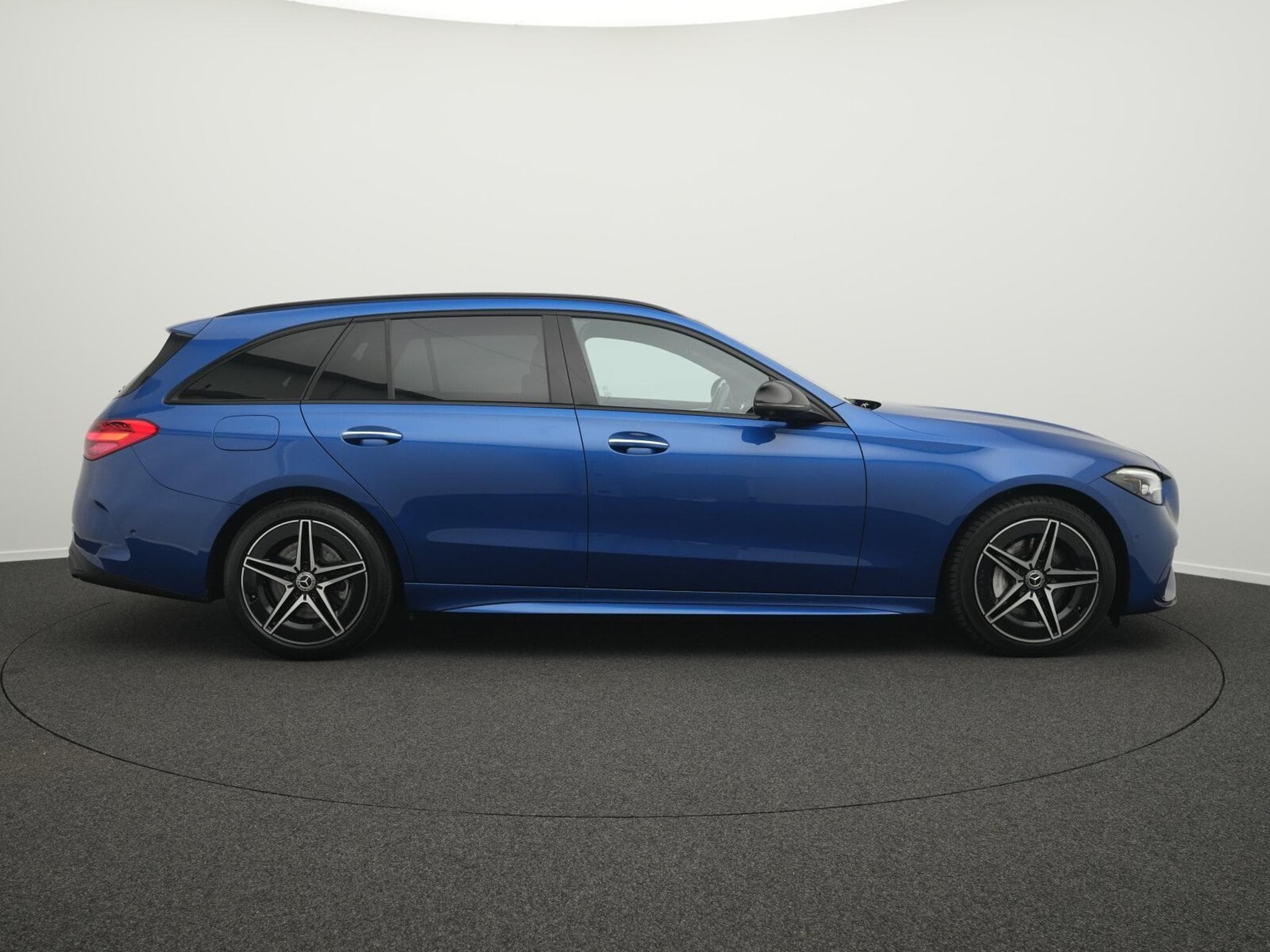 Mercedes C 300 e AMG-Line LED+Kamera+Night+EasyPack (2022) - Photo 5