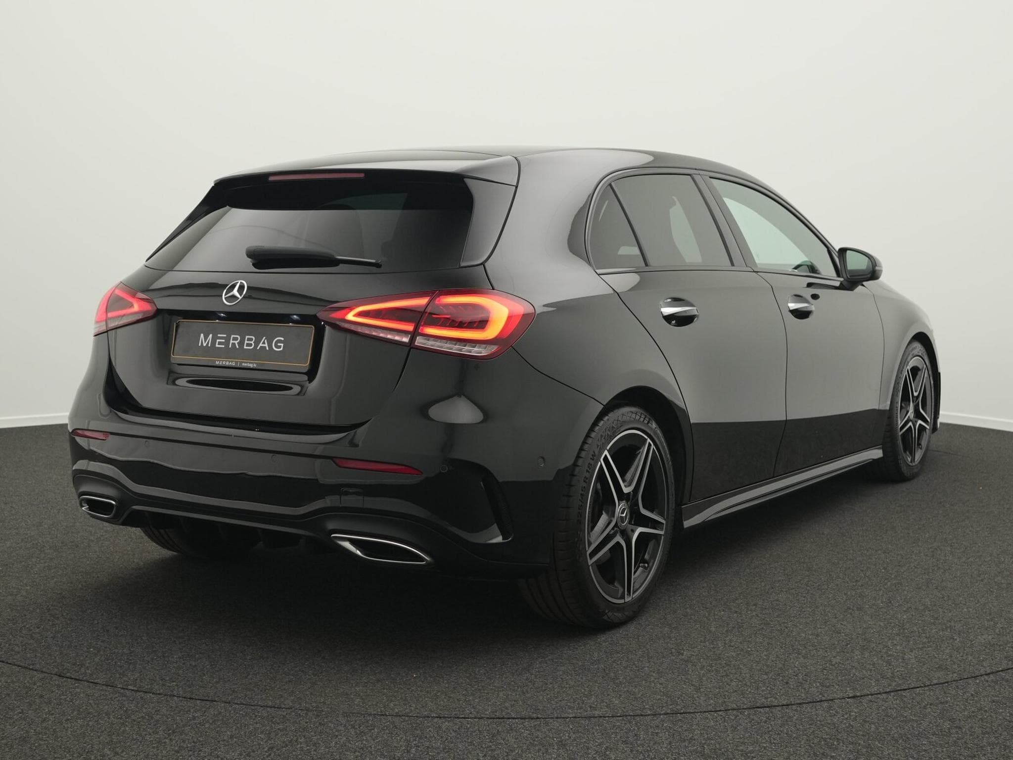 Mercedes A 200 AMG-Line Multi+Kamera+Night+MBUX (2022) - Photo 3