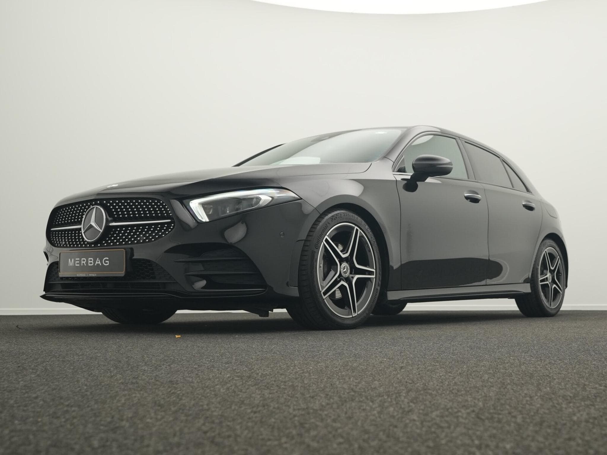 Mercedes A 200 AMG-Line Multi+Kamera+Night+MBUX (2022) - Photo 10