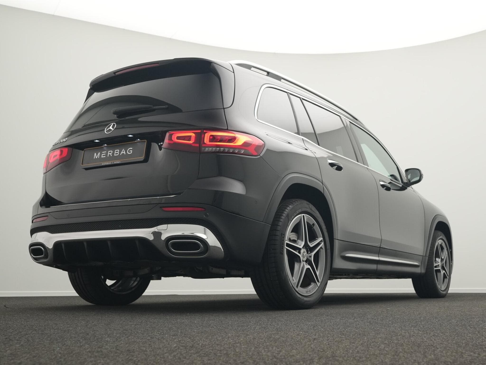 Mercedes GLB 200 AMG-Line Multi+Pano+Memo+Kamera (2021) - Photo 11