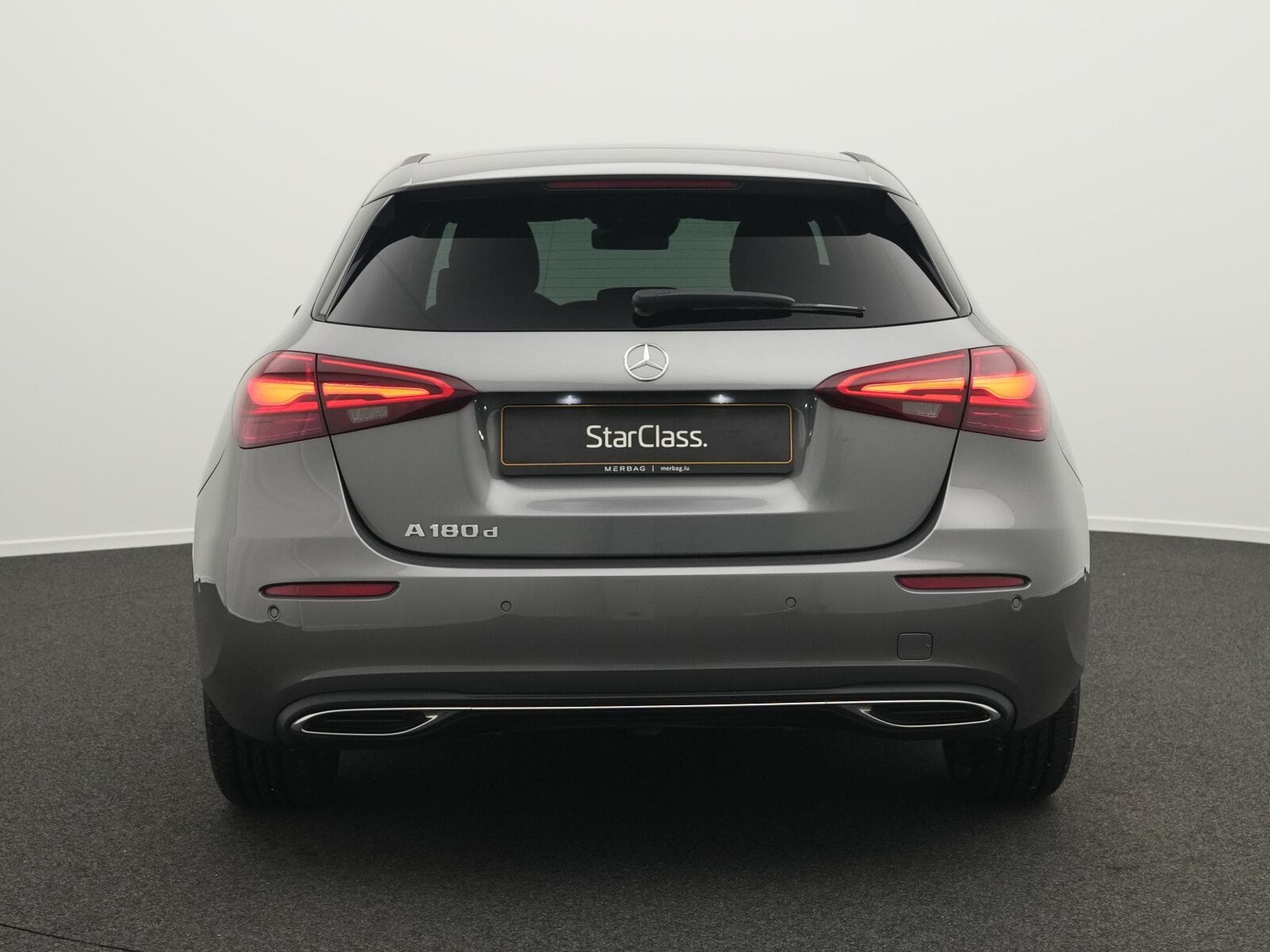 Mercedes A 180 d Progressive LED+Kamera+MBUX (2025) - Photo 4