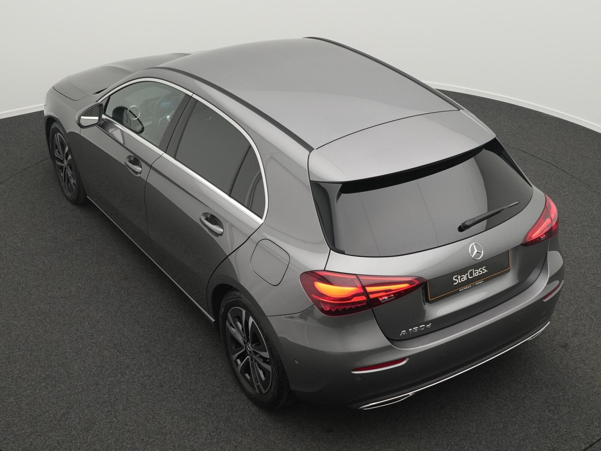 Mercedes A 180 d Progressive LED+Kamera+MBUX (2025) - Photo 13
