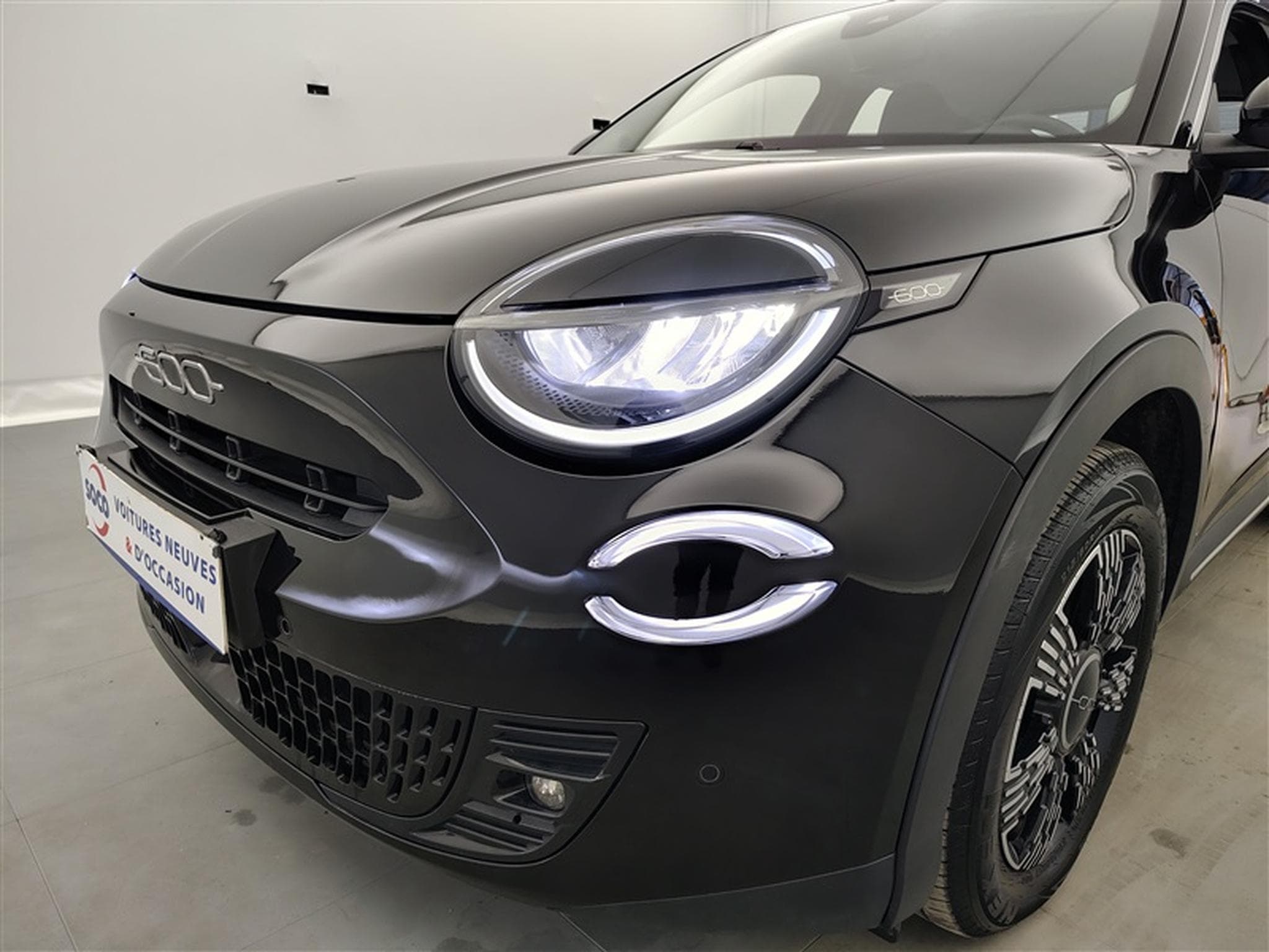 Fiat 600 1.2 Hybrid 136cv DCT Icone NAVI / FULL LED / KEYLESS / CAM (2025) - Photo 15