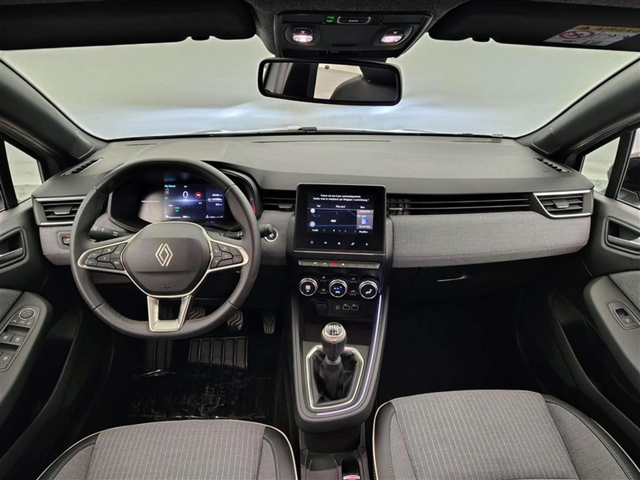 Renault Clio 1.0 TCe 90cv Techno S-CUIR / NAVI / CARPLAY / FULL LED (2025) - Photo 8