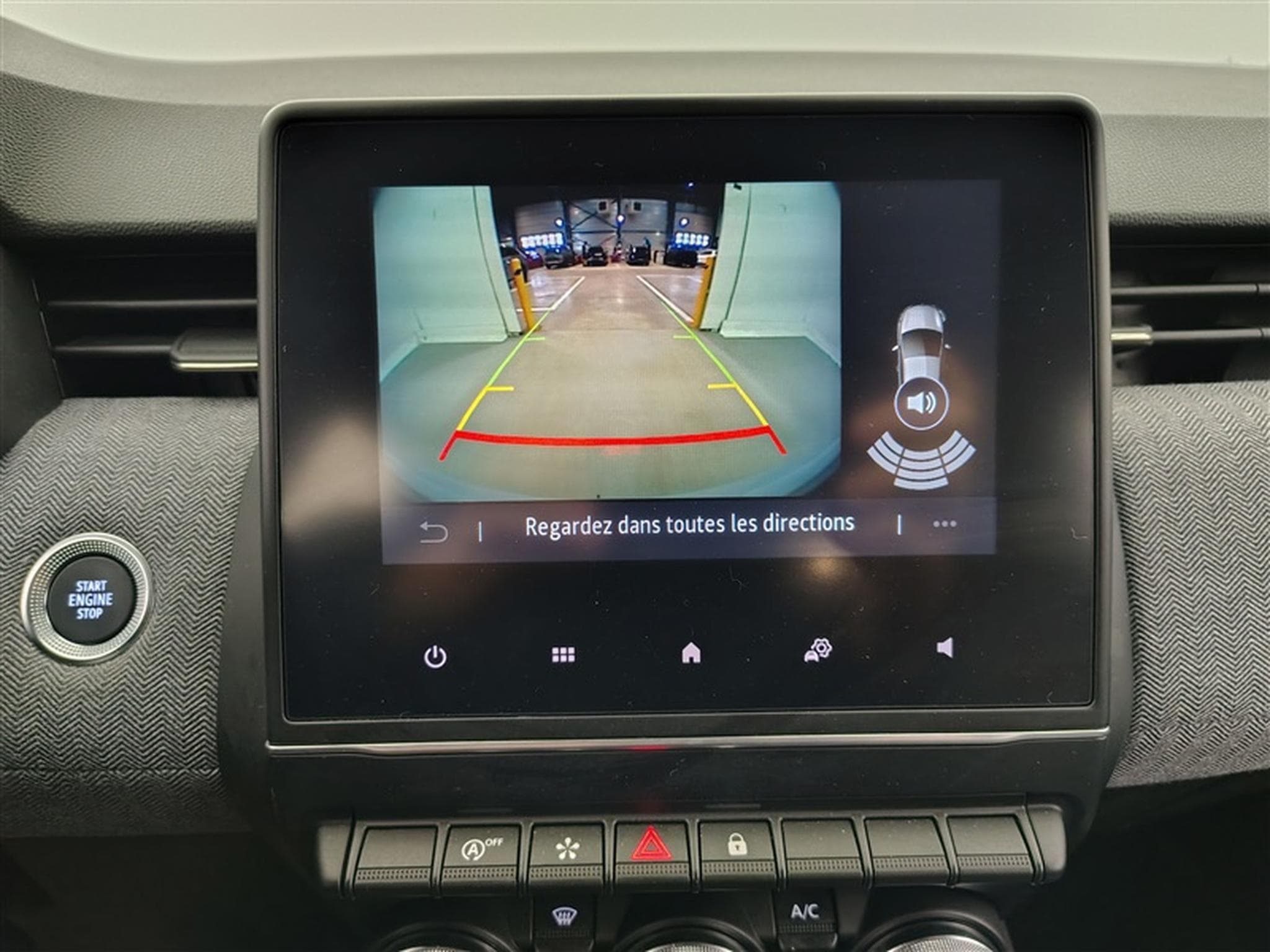 Renault Clio 1.0 TCe 90cv Techno S-CUIR / NAVI / CARPLAY / FULL LED (2025) - Photo 18