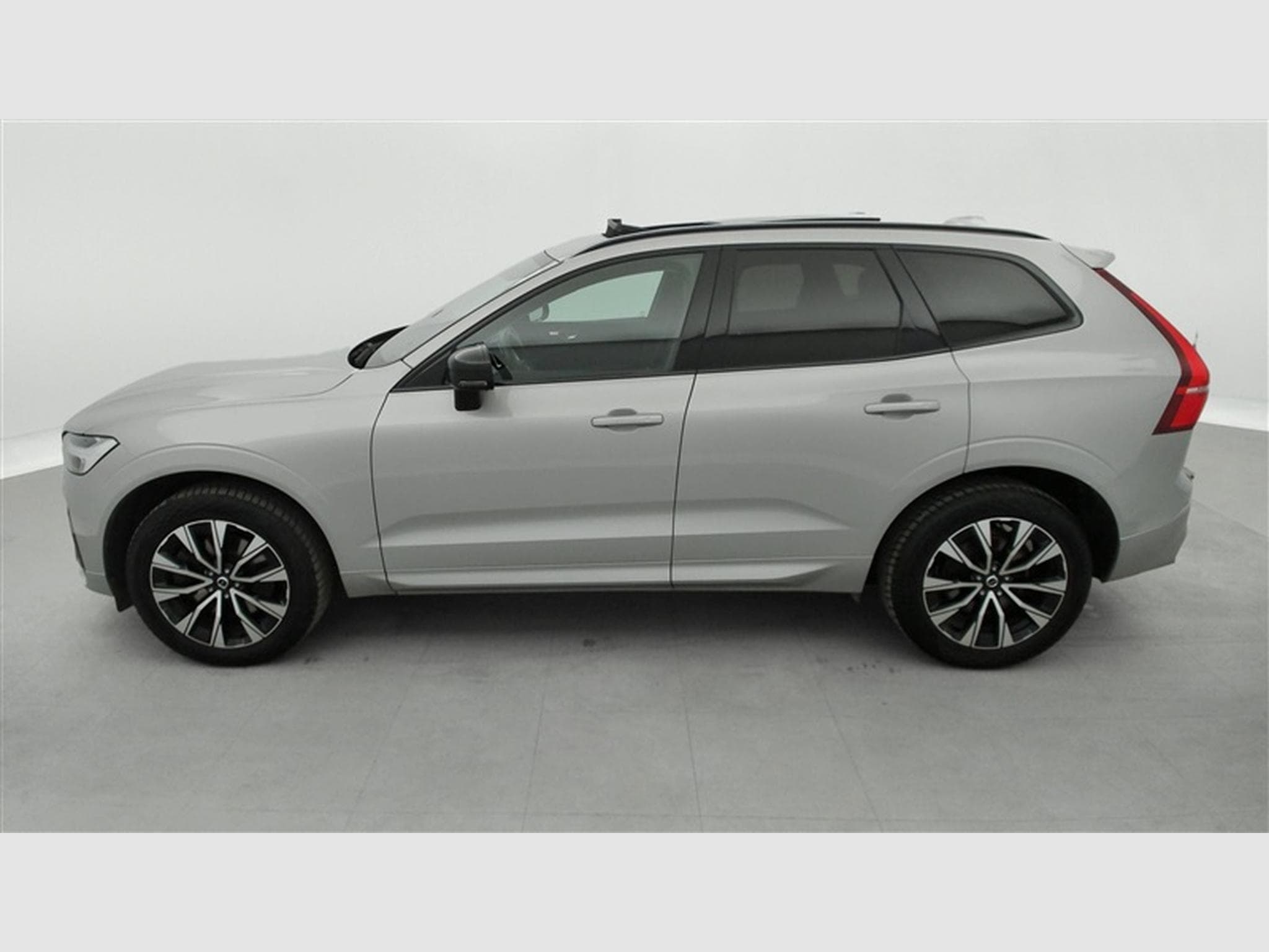 Volvo XC60 2.0 B4 MHEV Ultimate Dark  Cuir/Toit Pano/sièges élec. ... (2022) - Photo 3