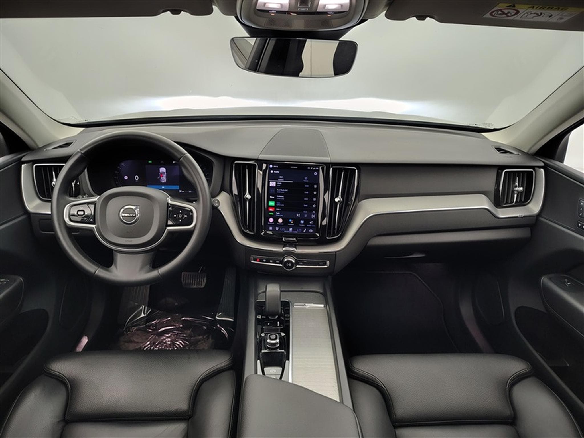 Volvo XC60 2.0 B4 MHEV Ultimate Dark  Cuir/Toit Pano/sièges élec. ... (2022) - Photo 8