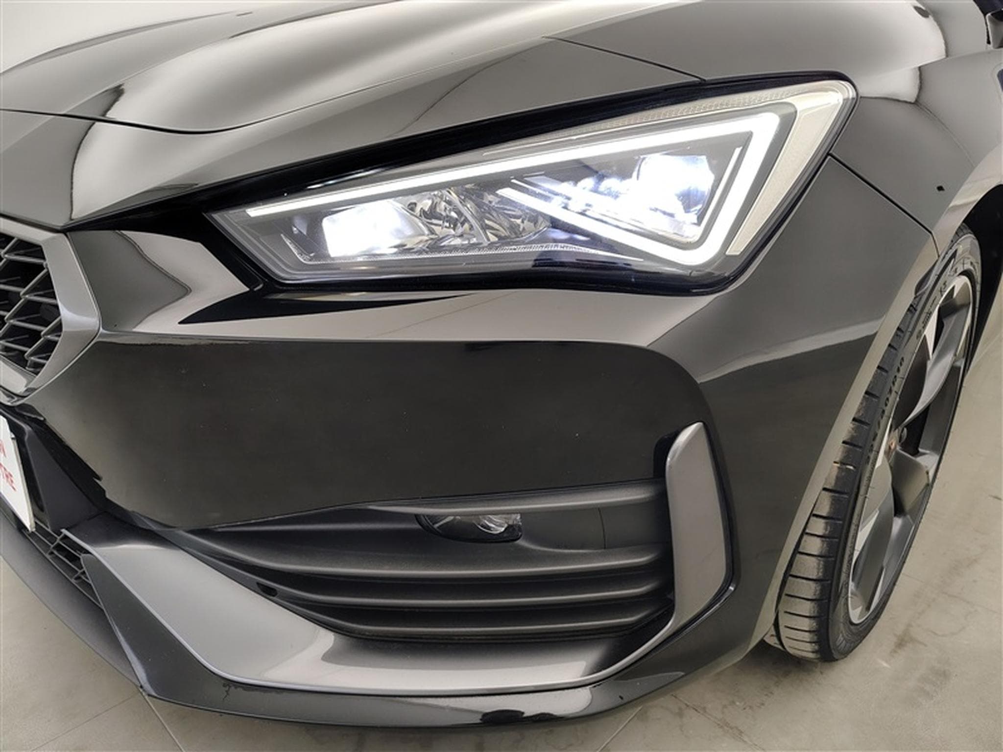 Cupra Leon 1.5 TSI 150cv S-CUIR / CARPLAY / FULL LED / ALU18" (2023) - Photo 15