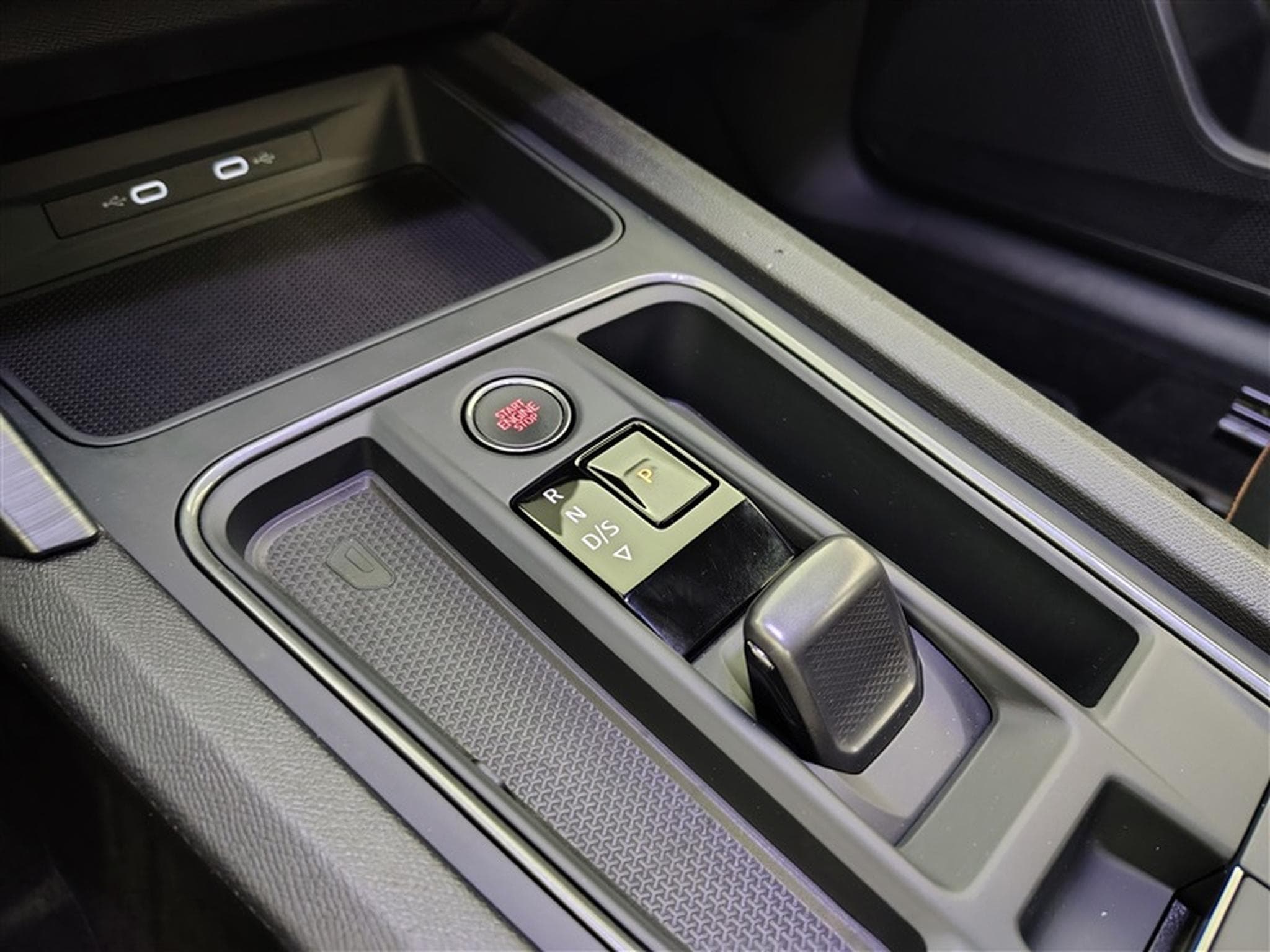 Cupra Leon 1.5 TSI 150cv S-CUIR / CARPLAY / FULL LED / ALU18" (2023) - Photo 12