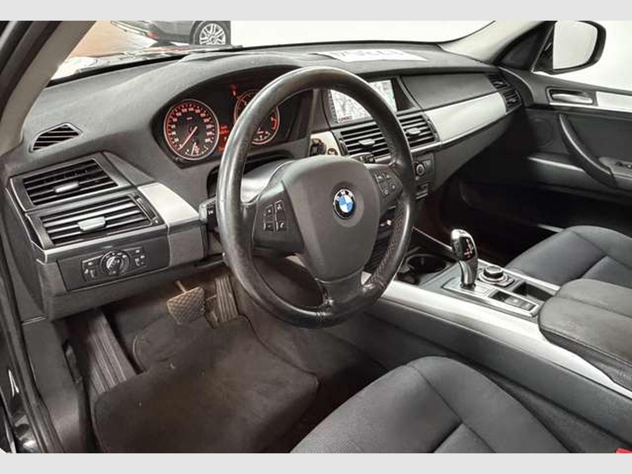 BMW X5 xDrive 30 d *3.HD *Pano *AHK *Navi *SHZ (2011) - Photo 11