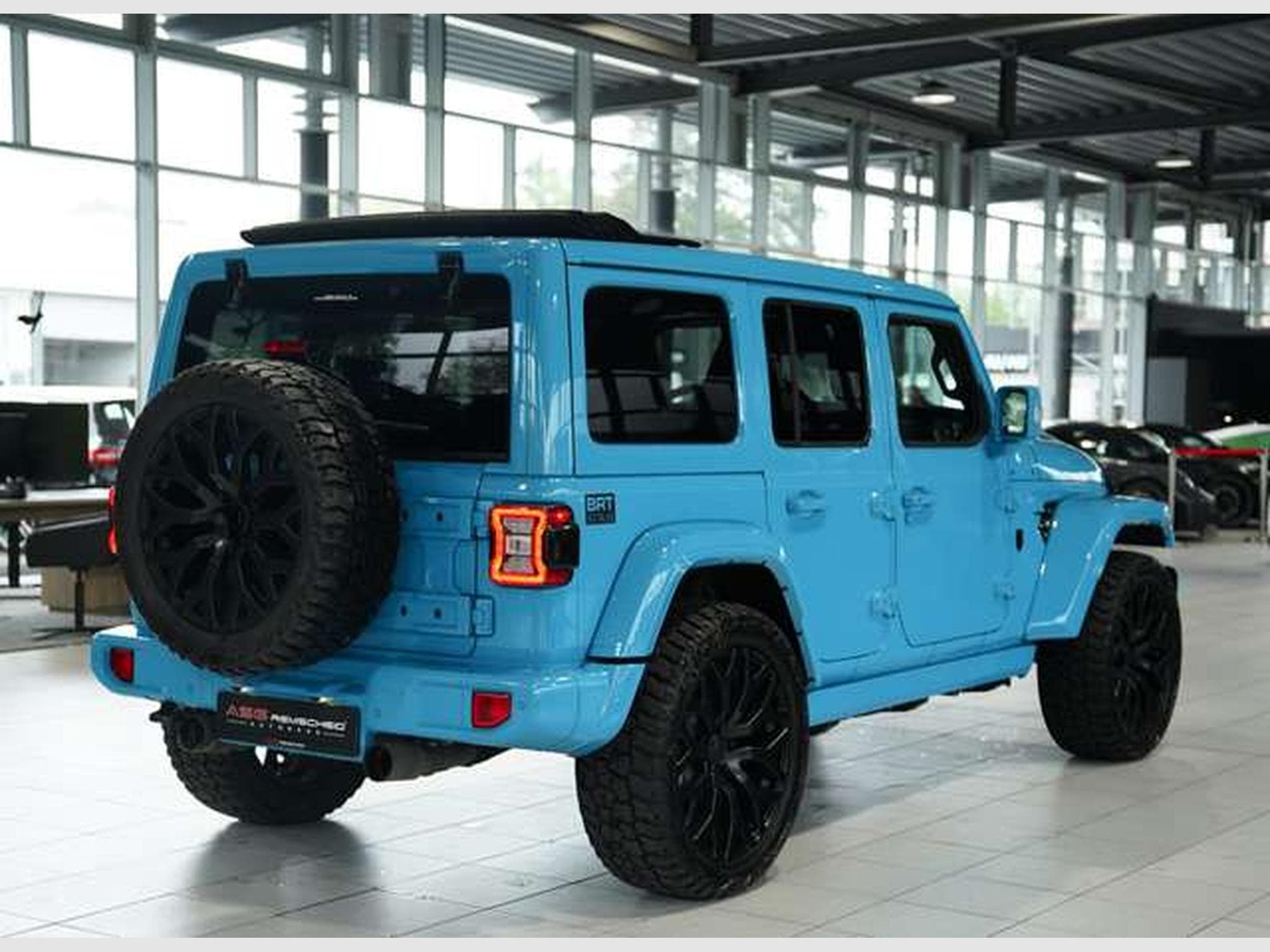 Jeep Wrangler BRUTE 2.0 T-GDI Sahara *1.H *Sonderlack (2025) - Foto 7