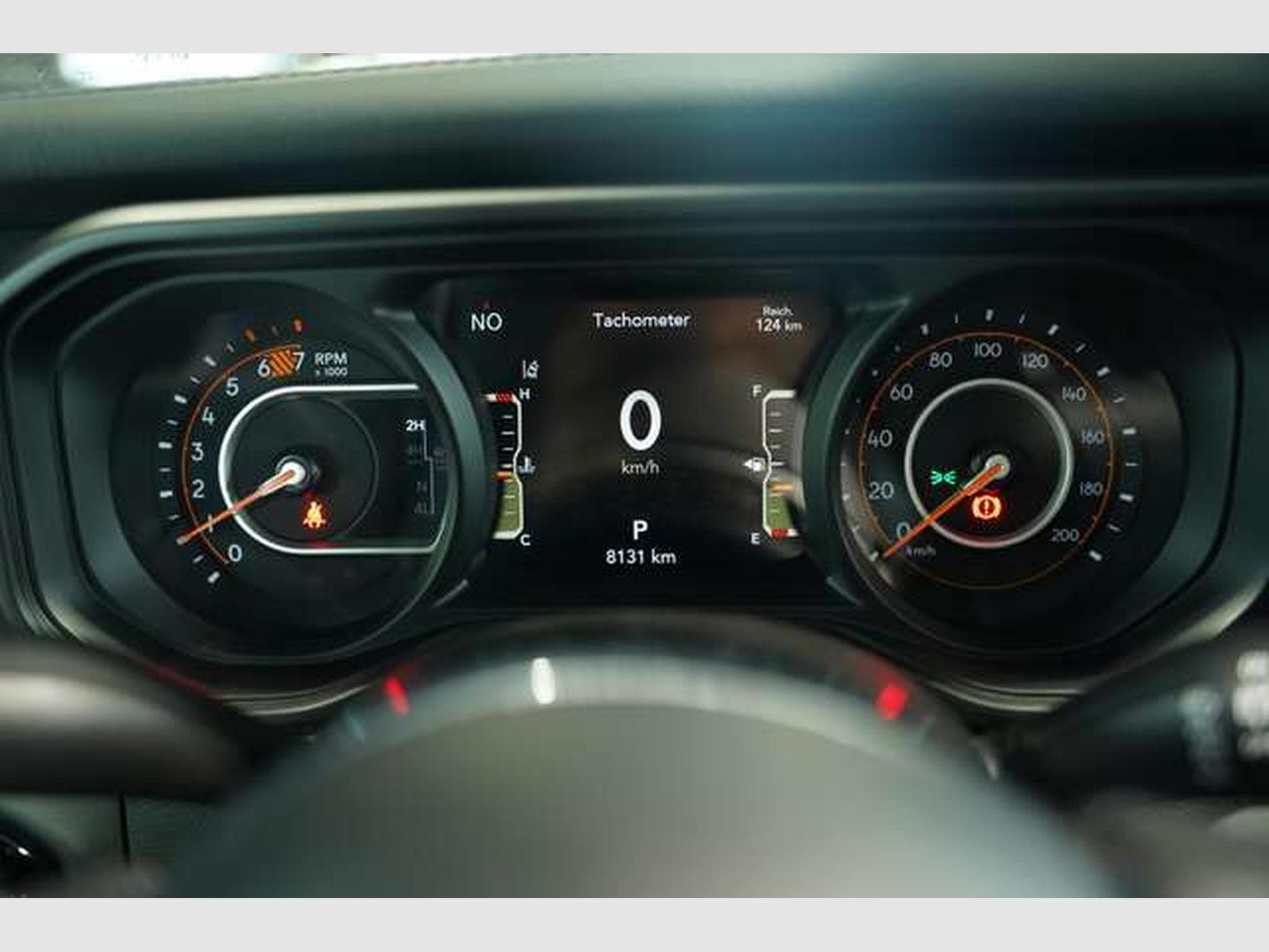 Jeep Wrangler BRUTE 2.0 T-GDI Sahara *1.H *Sonderlack (2025) - Foto 45