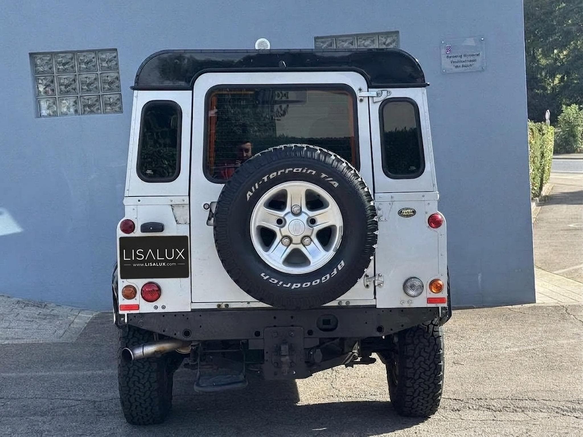 Land-Rover Defender 90 2.4TD4 122 cv 4 places Carnet (2009) - Photo 9