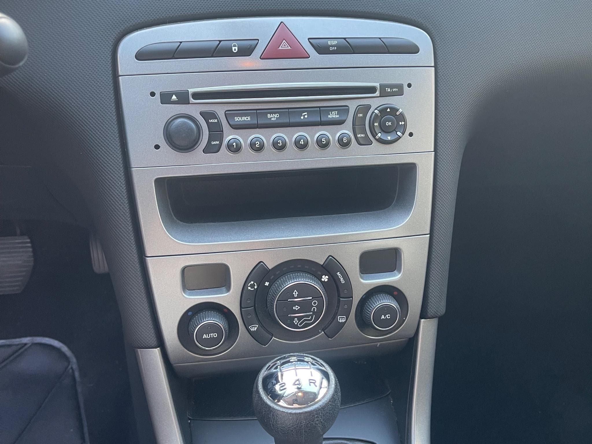 Peugeot 308 (2010) - Photo 8