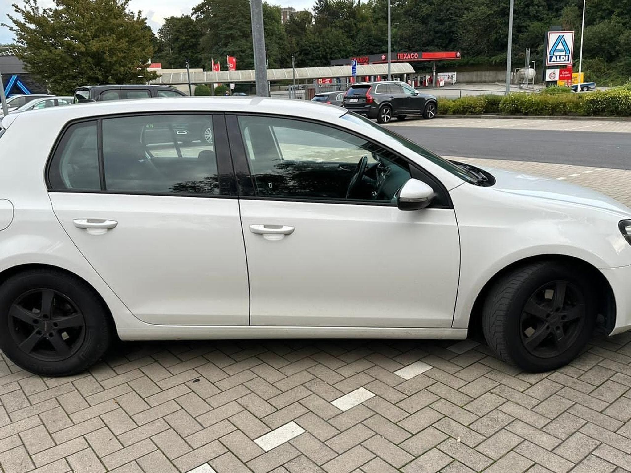VW Golf 1.6 CR TDI BlueMotion (2012) - Photo 1