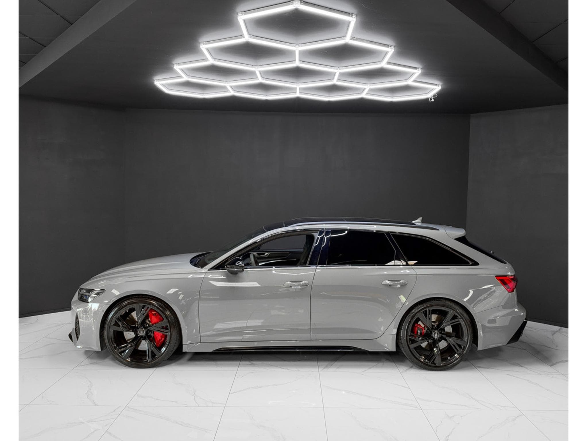 Audi RS6 Avant 4.0 V8 TFSI - Audi warranty - Full service (2022) - Photo 2