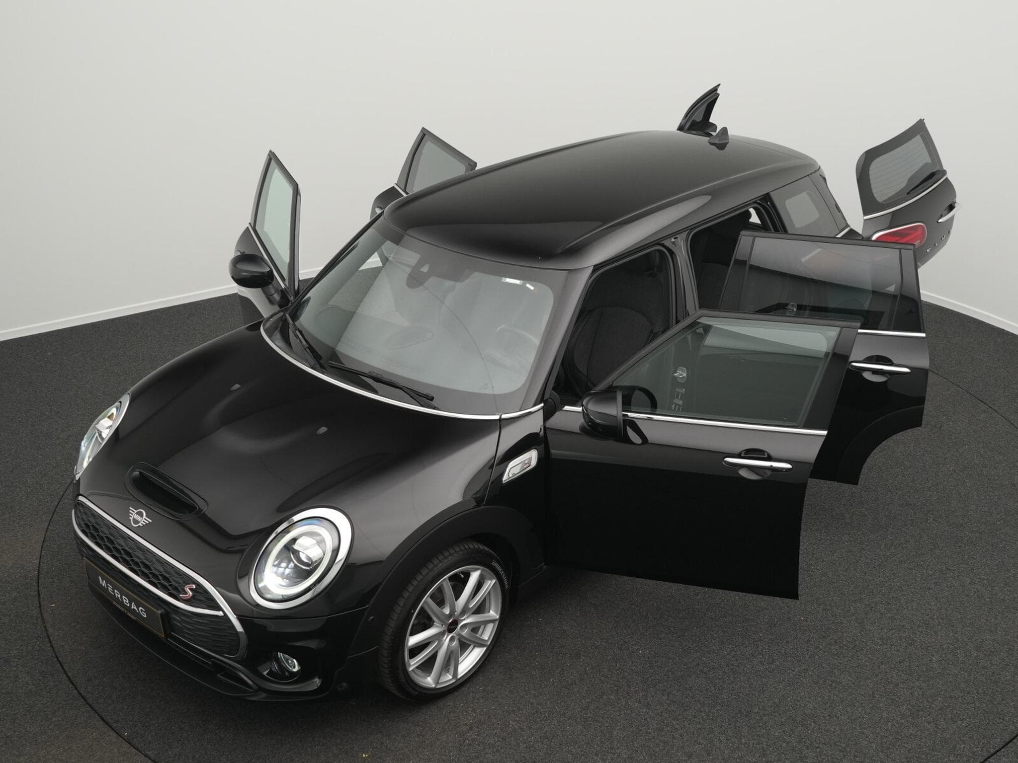 Mini Cooper Clubman (2020) - Photo 14