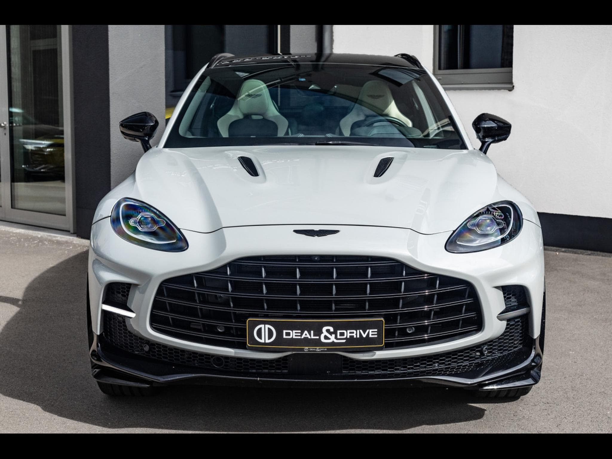 Aston-Martin DBX 707 4.0 V8 (707 CH) - APEX GREY (2024) - Photo 5