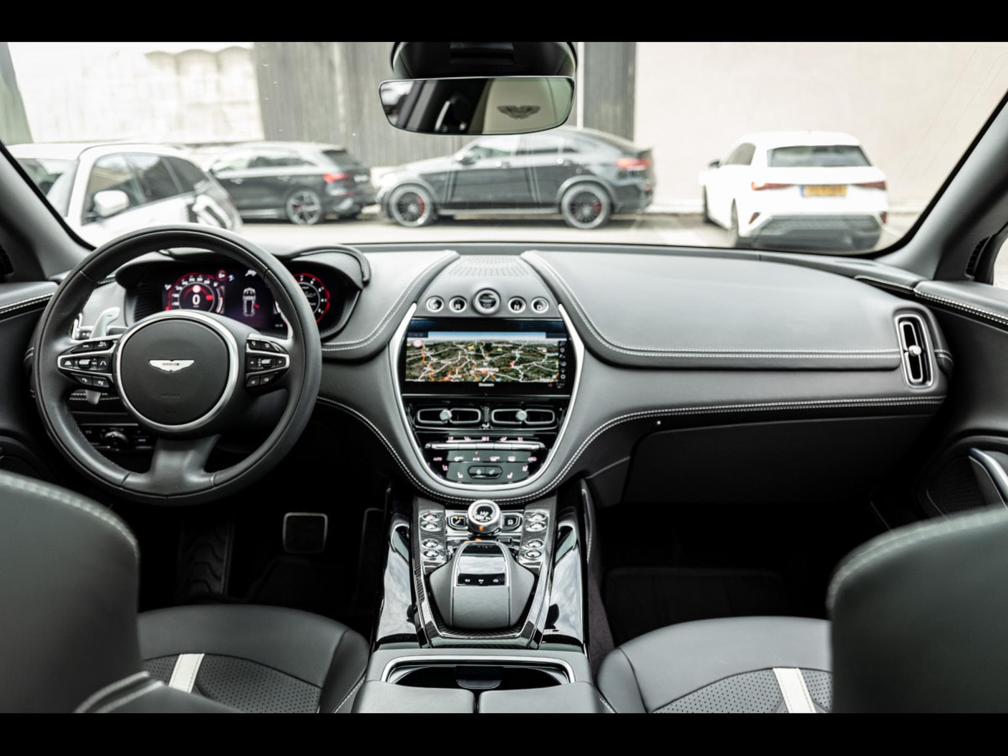 Aston-Martin DBX 707 4.0 V8 (707 CH) - APEX GREY (2024) - Photo 14