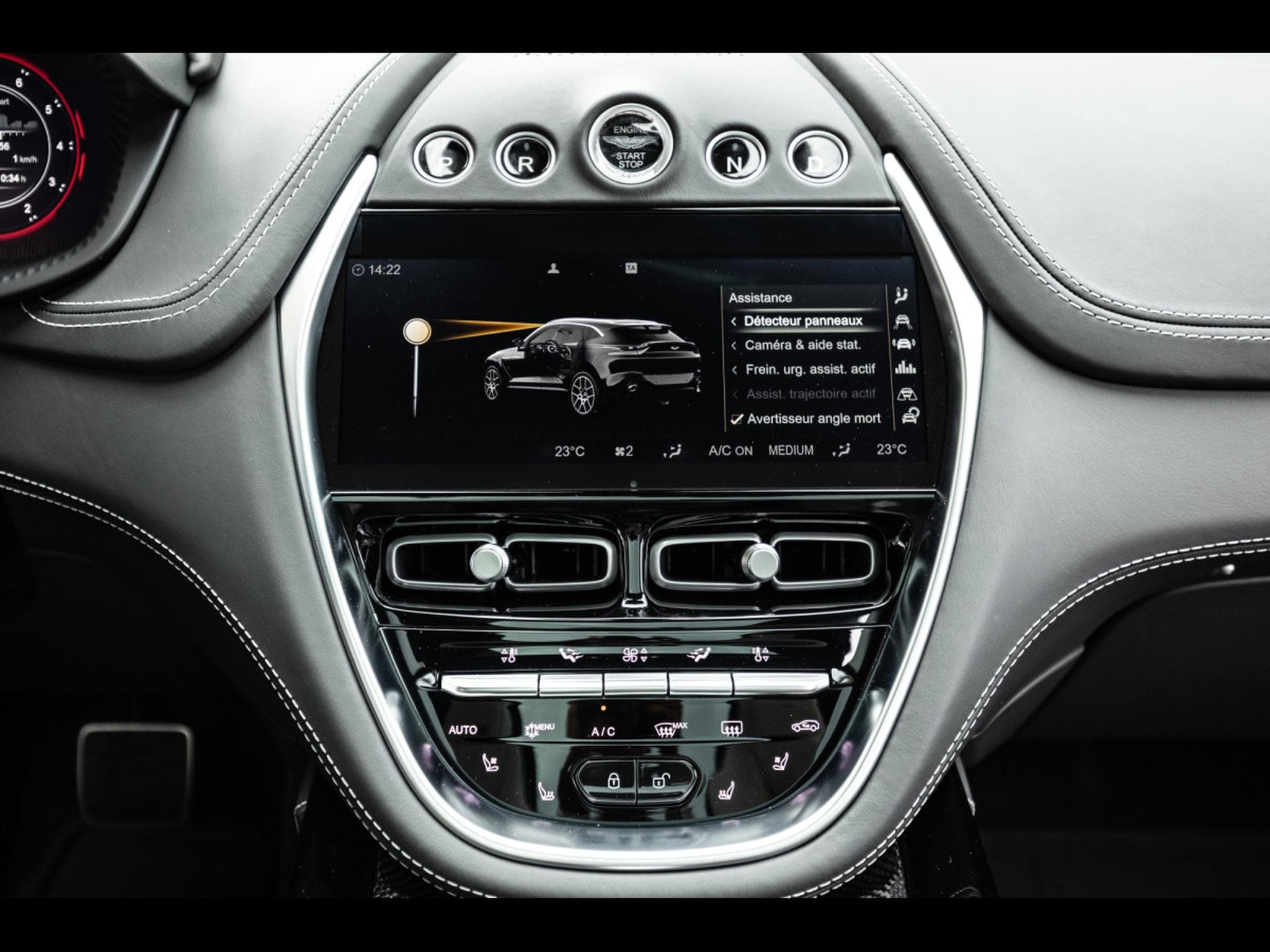 Aston-Martin DBX 707 4.0 V8 (707 CH) - APEX GREY (2024) - Photo 22