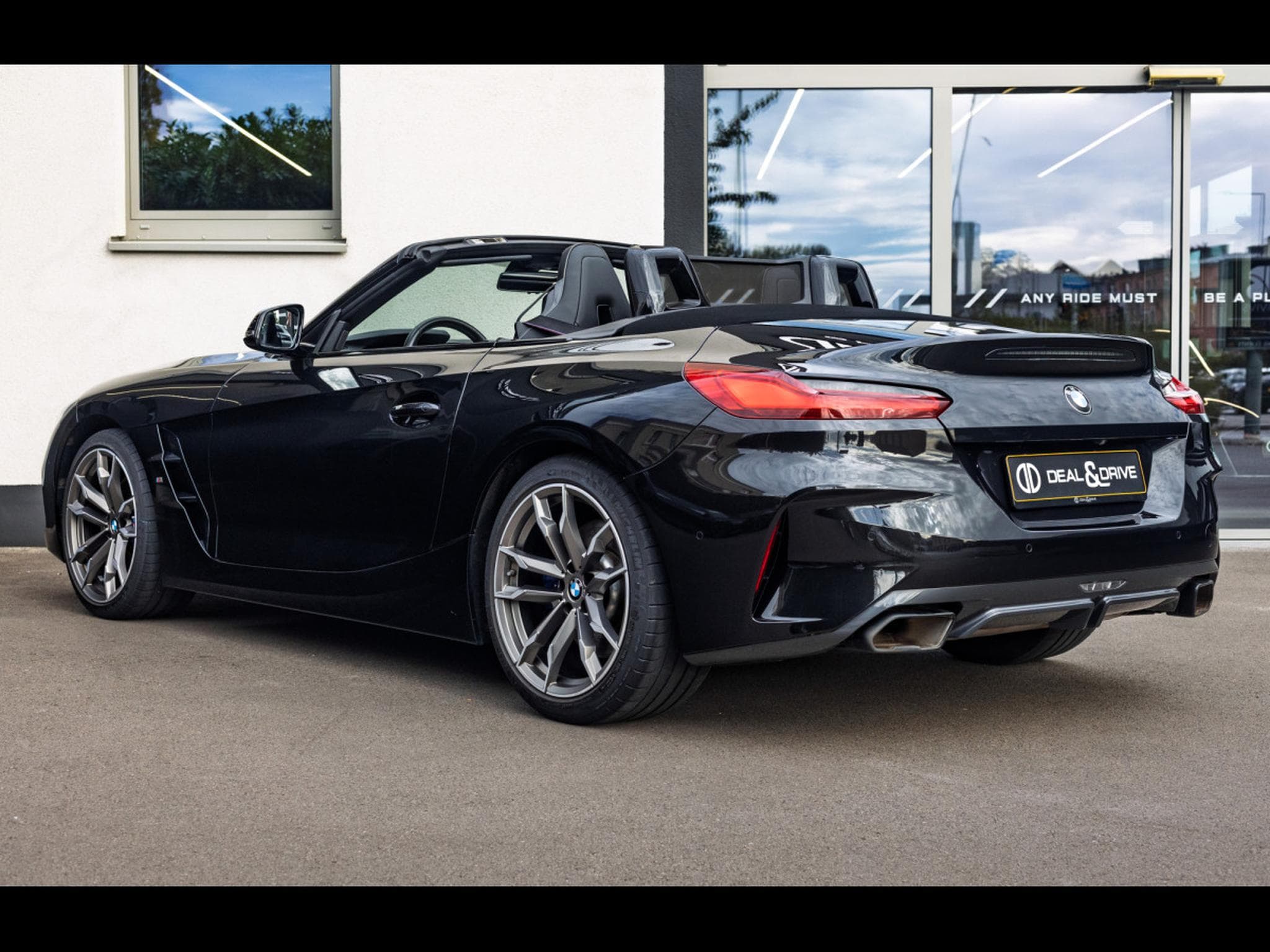 BMW Z4 ROADSTER STEPRTONIC (340 CH) - BLACK SAPPHIRE (2022) - Photo 3