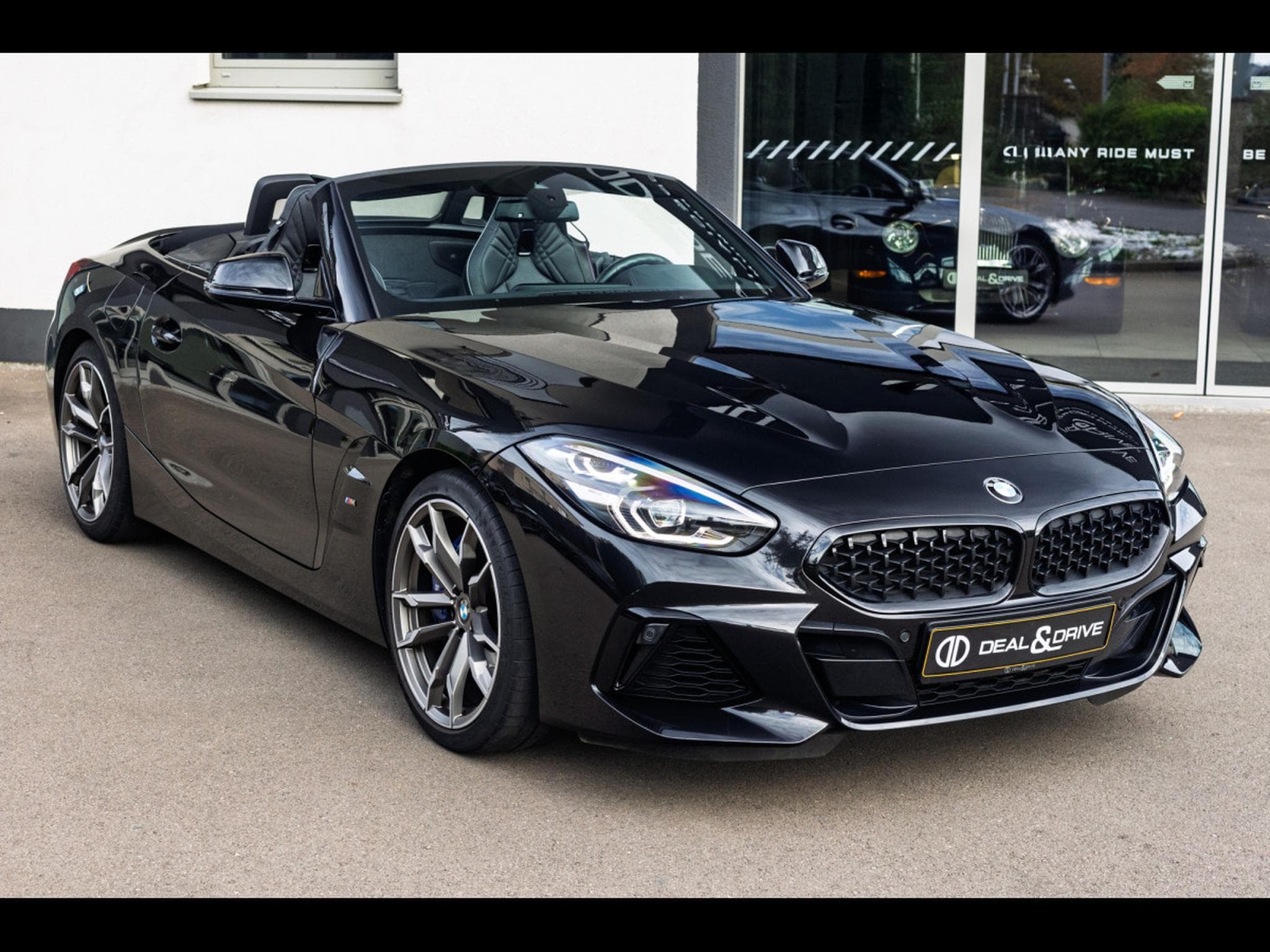 BMW Z4 ROADSTER STEPRTONIC (340 CH) - BLACK SAPPHIRE (2022) - Photo 6
