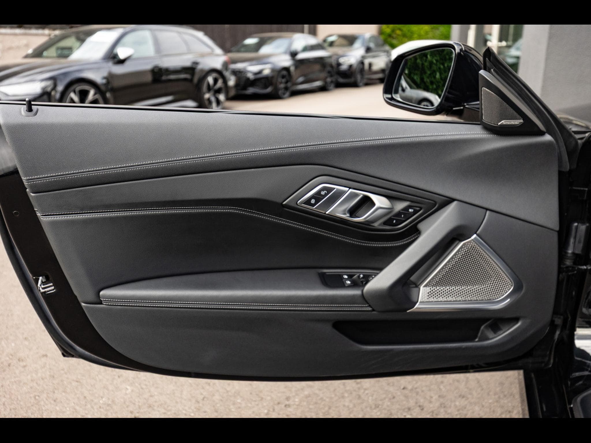 BMW Z4 ROADSTER STEPRTONIC (340 CH) - BLACK SAPPHIRE (2022) - Photo 9