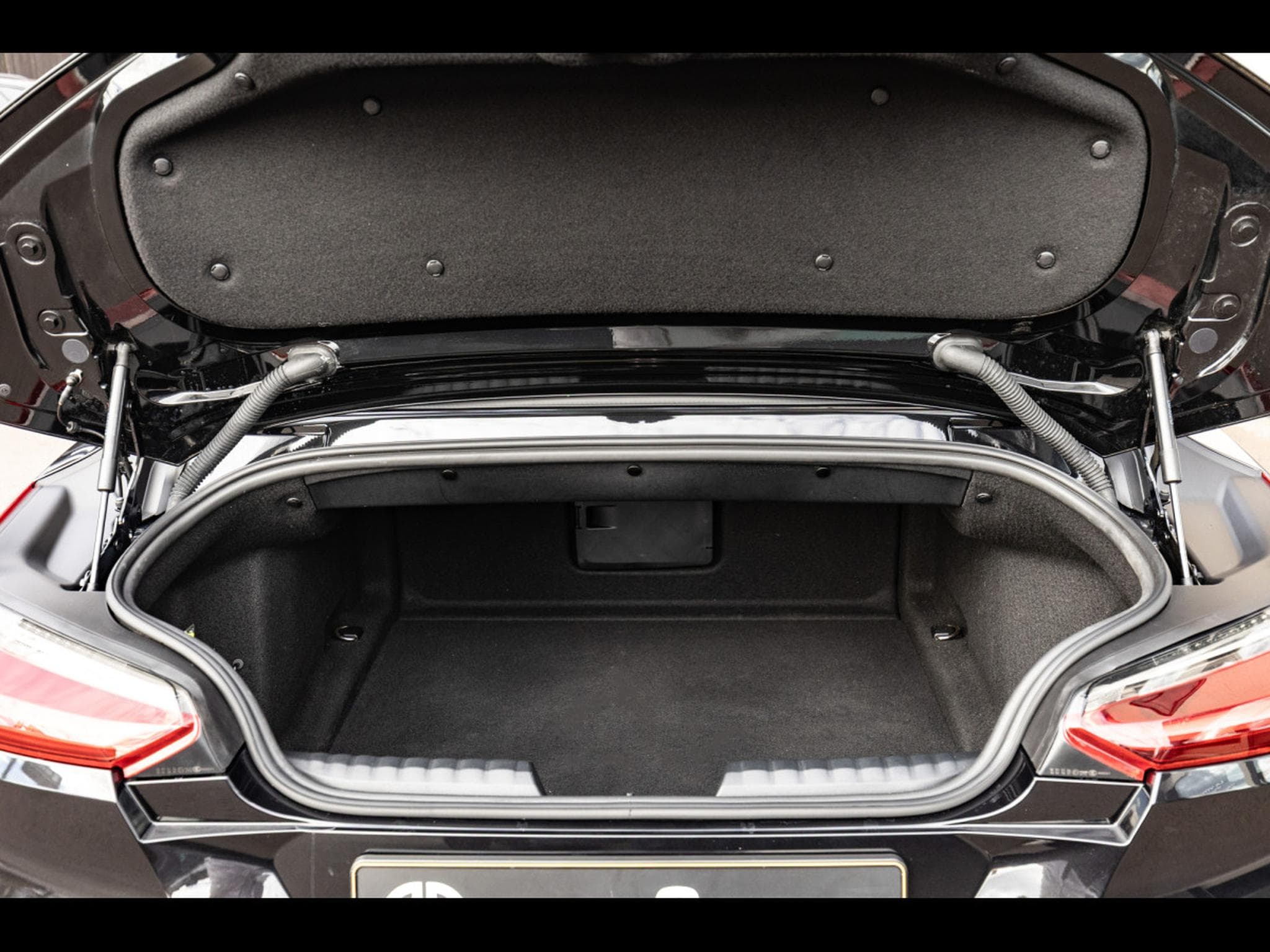 BMW Z4 ROADSTER STEPRTONIC (340 CH) - BLACK SAPPHIRE (2022) - Photo 16