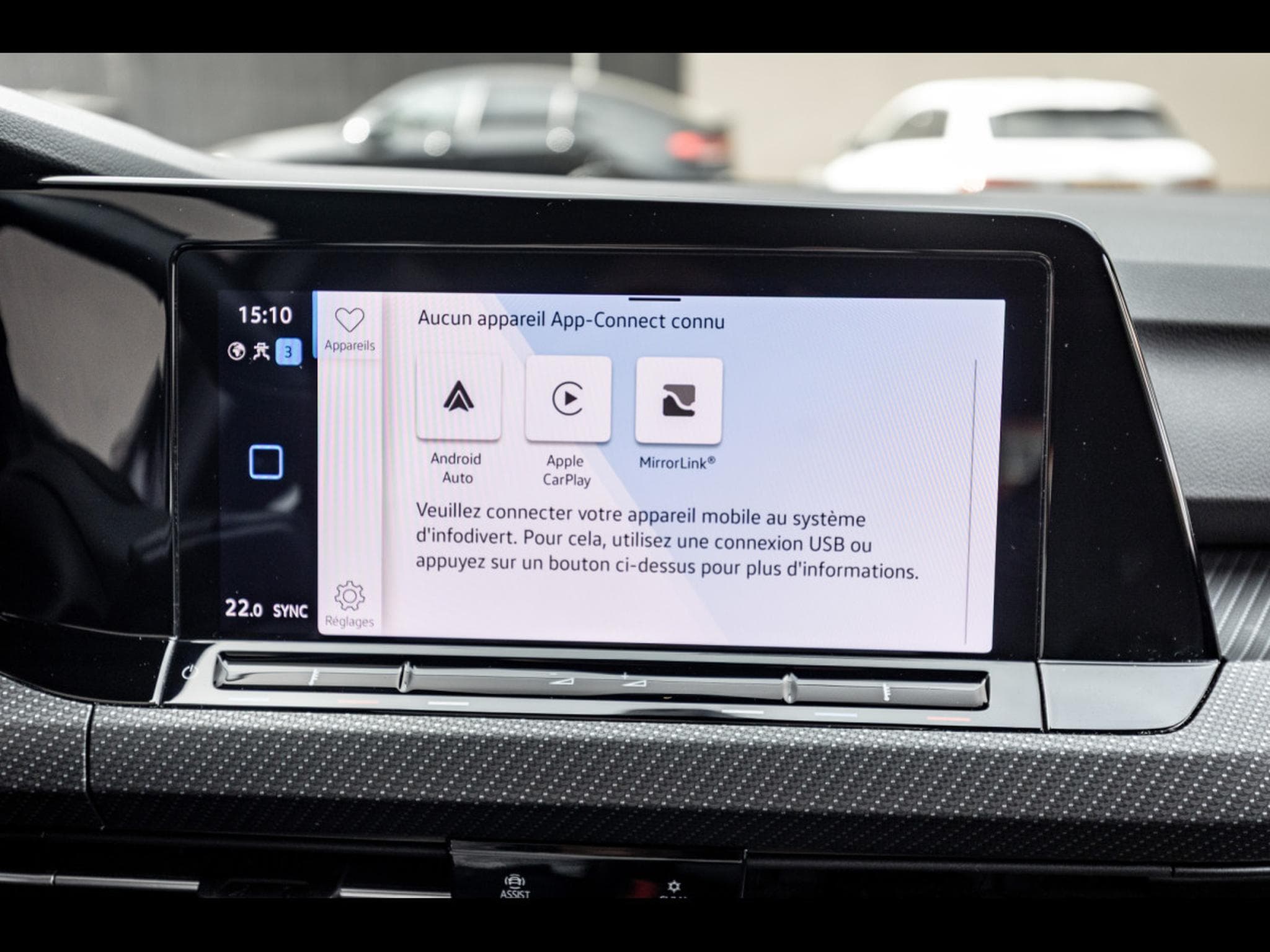 VW Golf 1.5 eTSI R-LINE DSG7 - DEEP BLACK NACRÉ (2023) - Photo 23