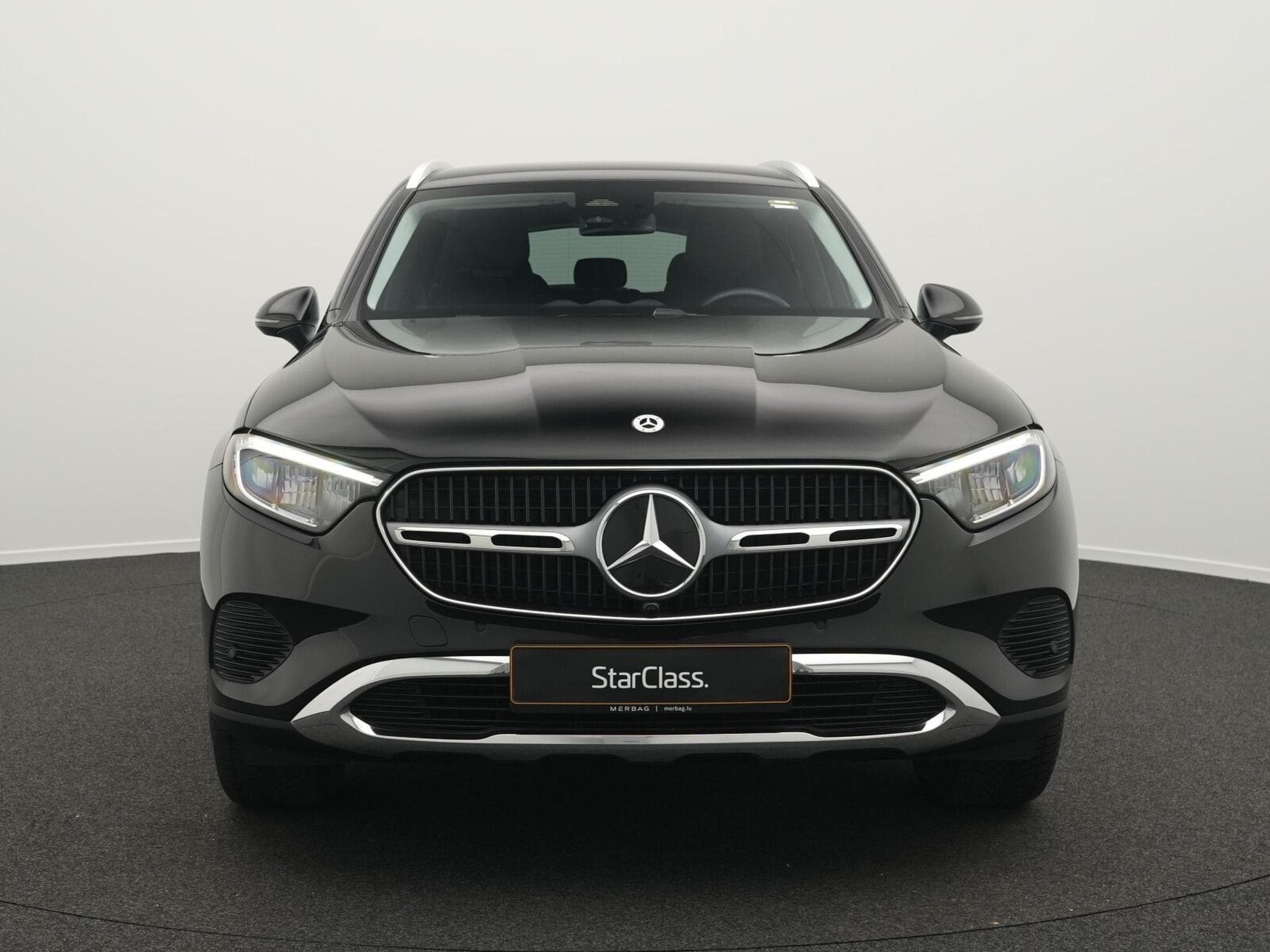 Mercedes GLC 220 d 4MATIC Avantgarde Kamera+EasyPack+Memo (2025) - Photo 2