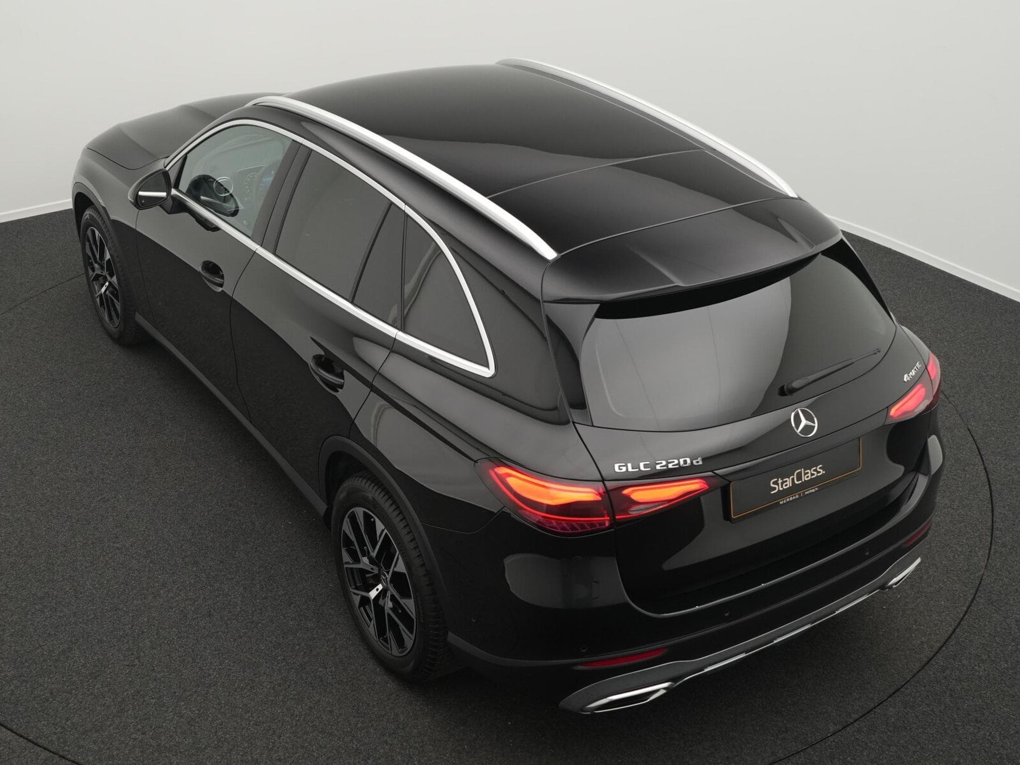 Mercedes GLC 220 d 4MATIC Avantgarde Kamera+EasyPack+Memo (2025) - Photo 13