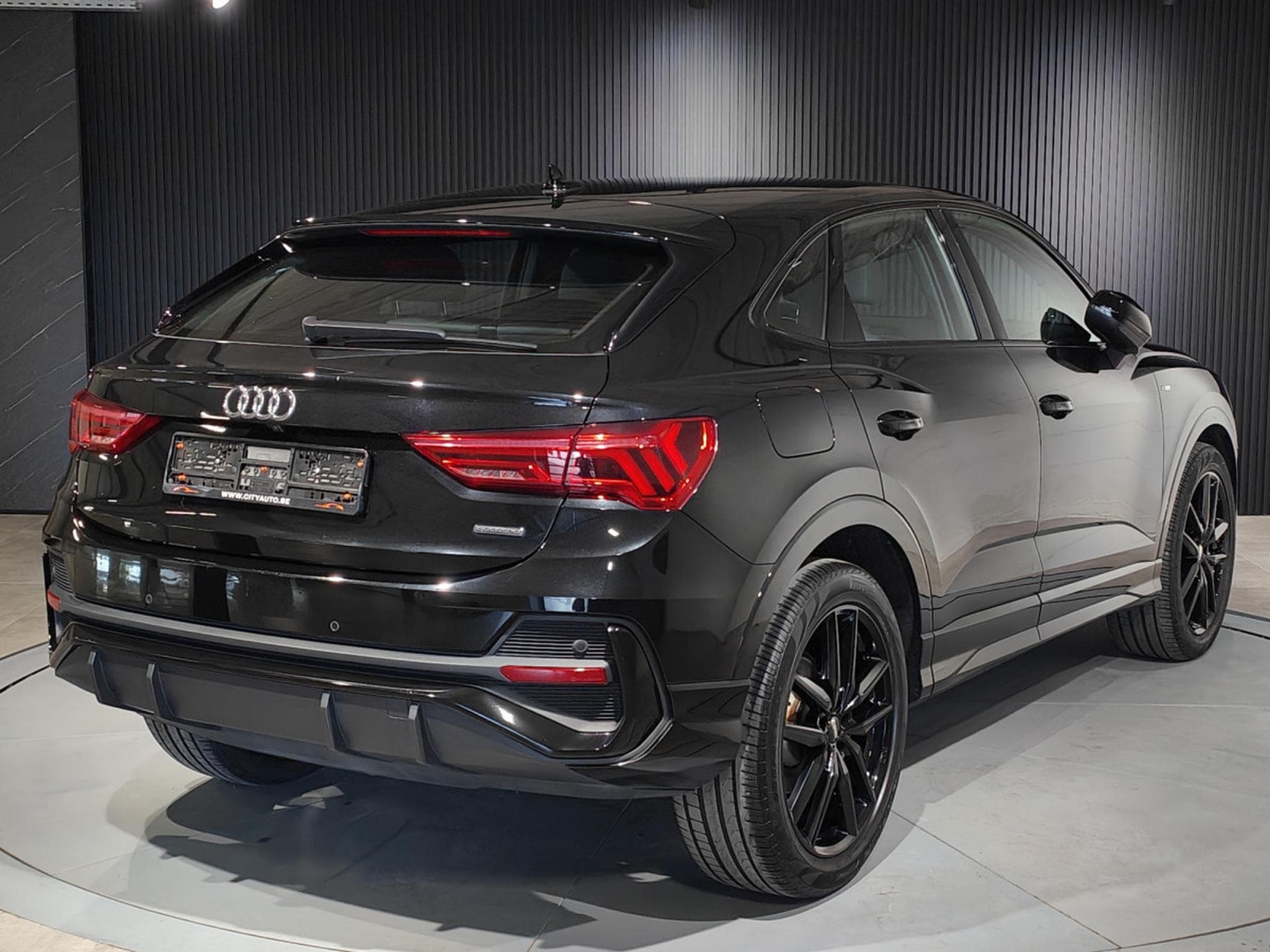 Audi Q3 Q3 SPORTBACK 40 TDI QUATTRO S-TRONIC S-LINE CAMERA VIRTUAL (2020) - Photo 3