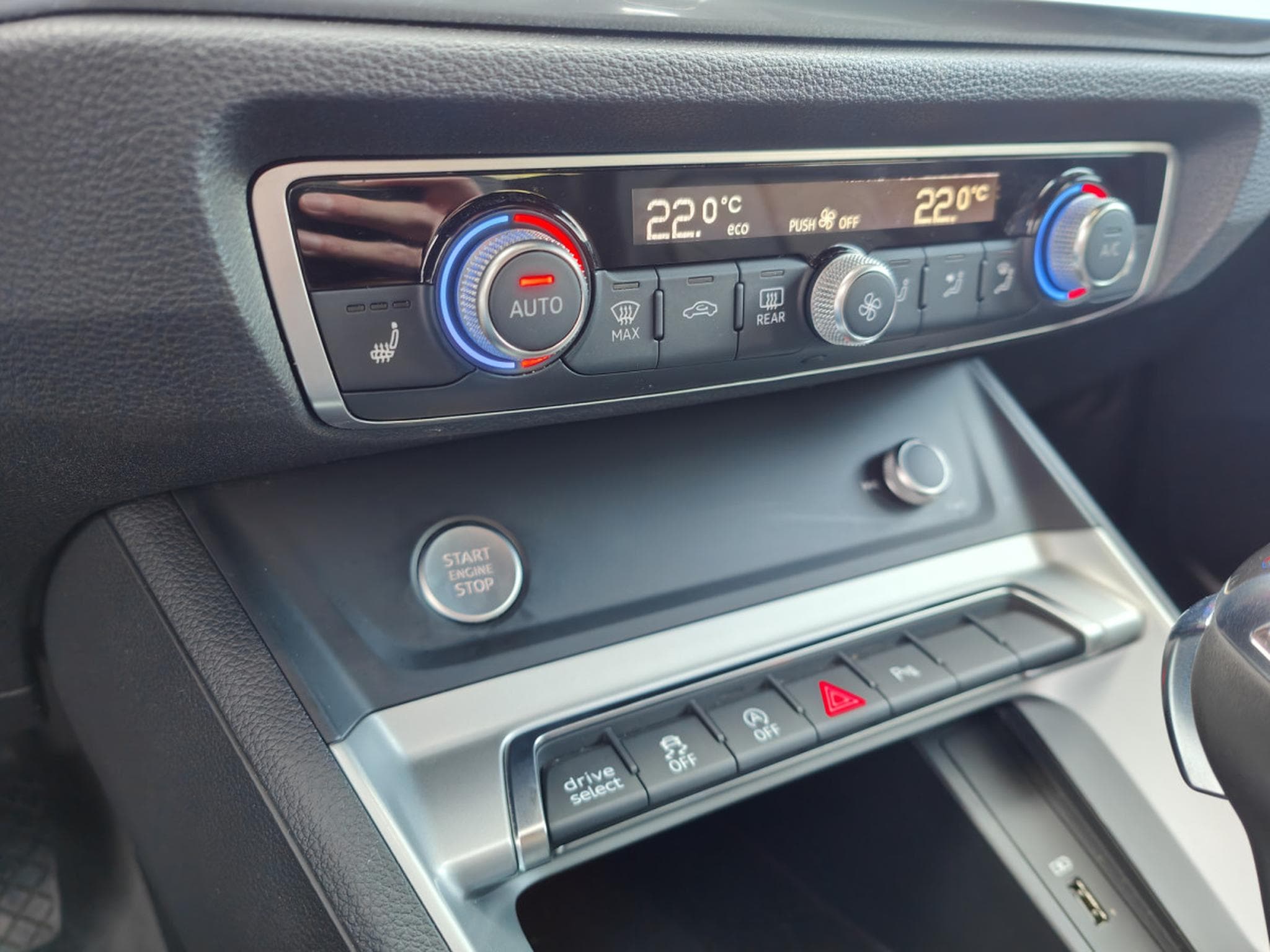Audi Q3 Q3 SPORTBACK 40 TDI QUATTRO S-TRONIC S-LINE CAMERA VIRTUAL (2020) - Photo 15