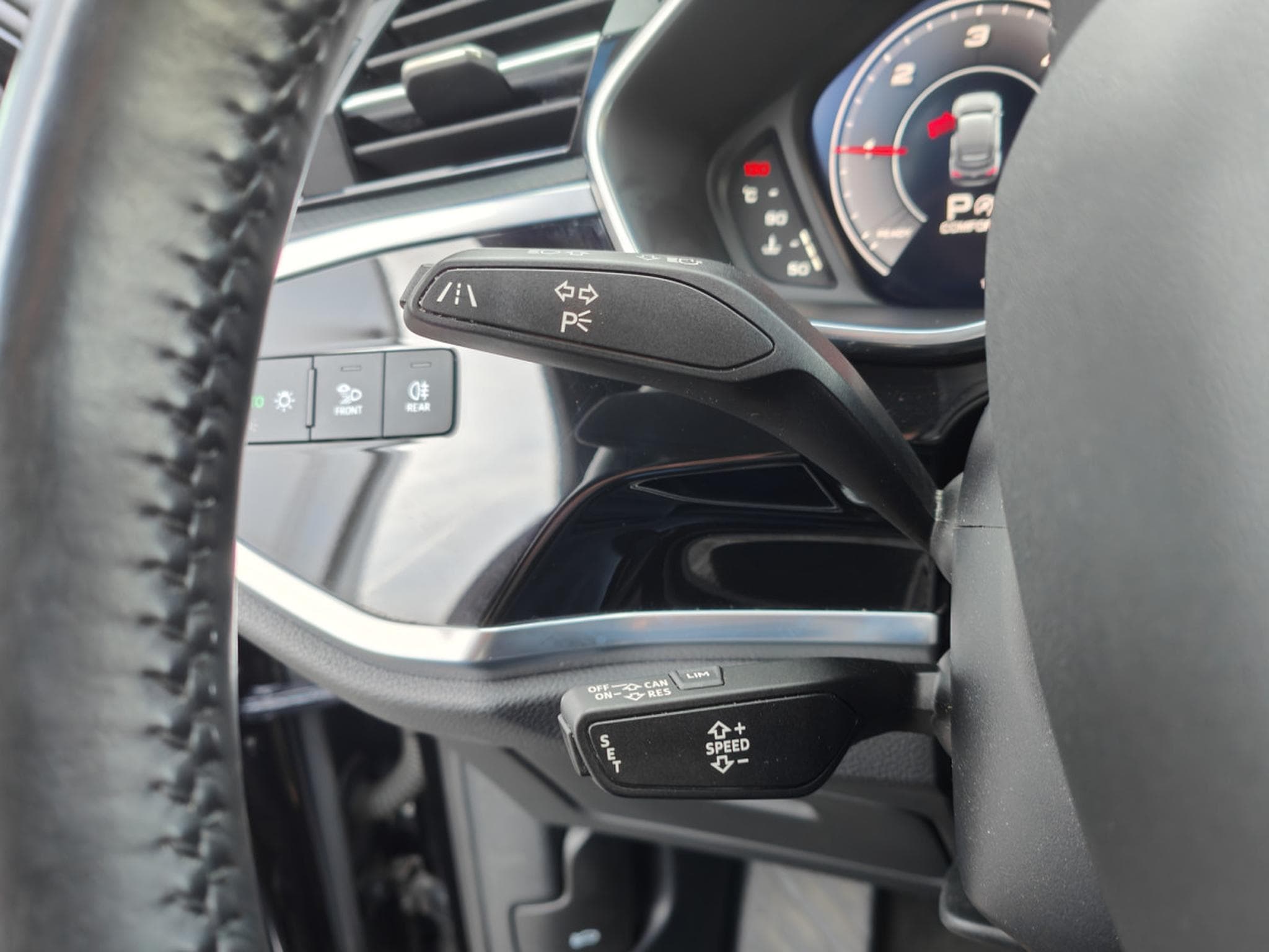 Audi Q3 Q3 SPORTBACK 40 TDI QUATTRO S-TRONIC S-LINE CAMERA VIRTUAL (2020) - Photo 22
