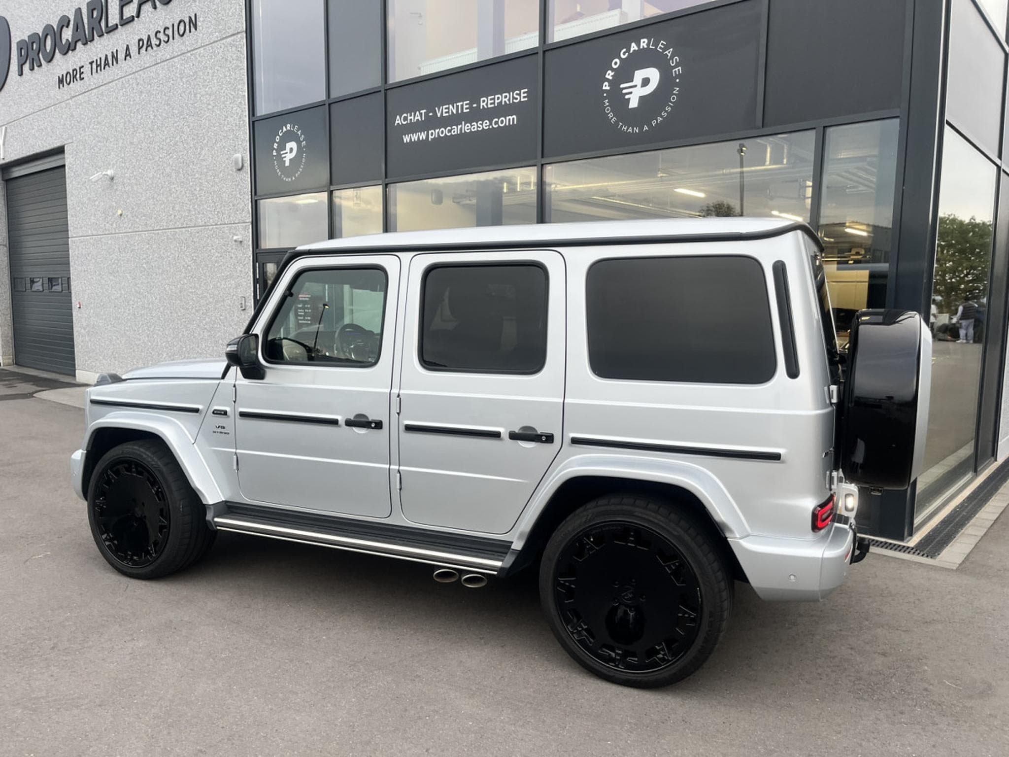 Mercedes G 63 AMG G63 AMG /SUPERIOR/ 8 WHEELS/ LAST SERVICE 09.2026 (2023) - Photo 3