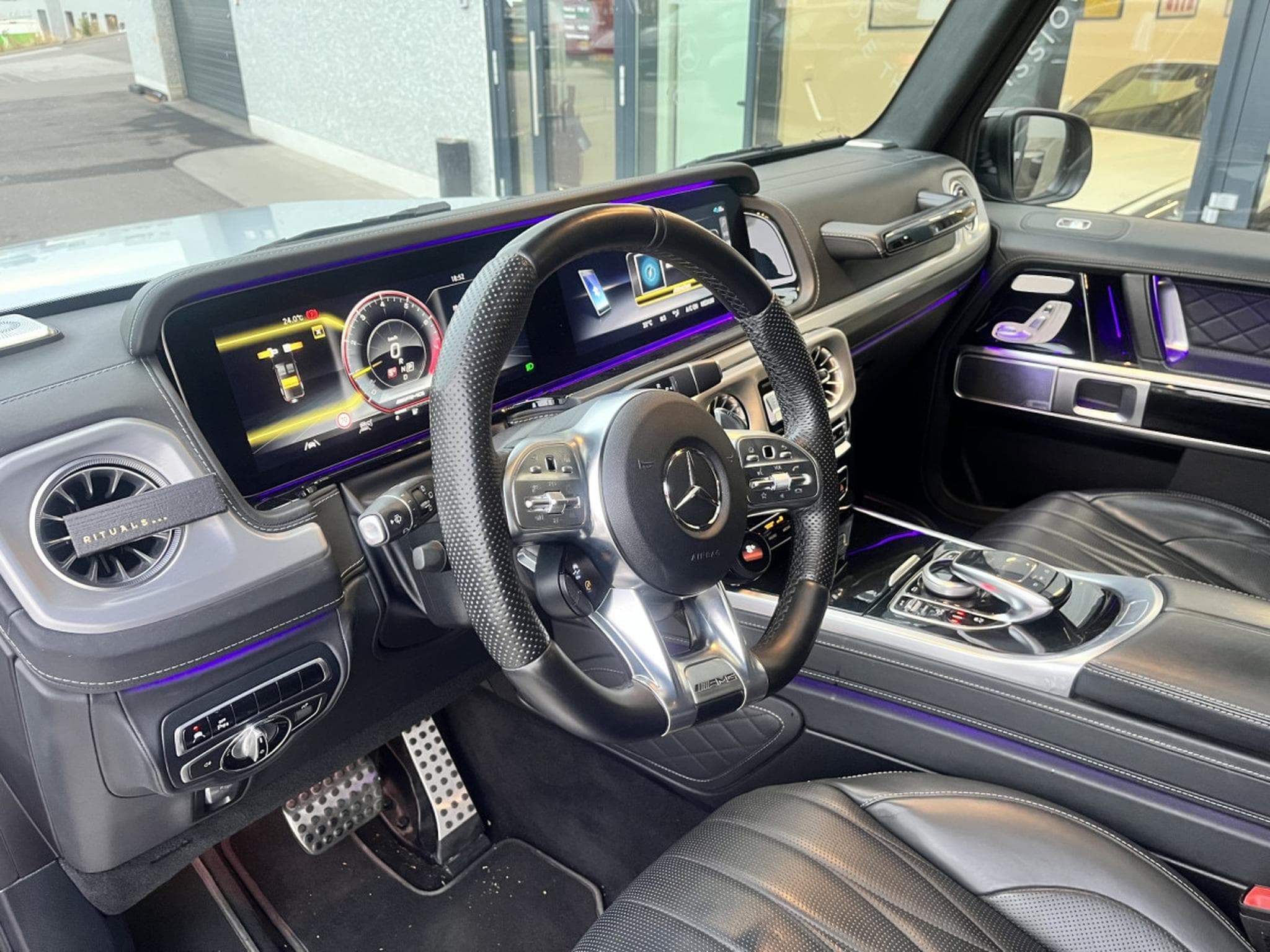 Mercedes G 63 AMG G63 AMG /SUPERIOR/ 8 WHEELS/ LAST SERVICE 09.2026 (2023) - Photo 8