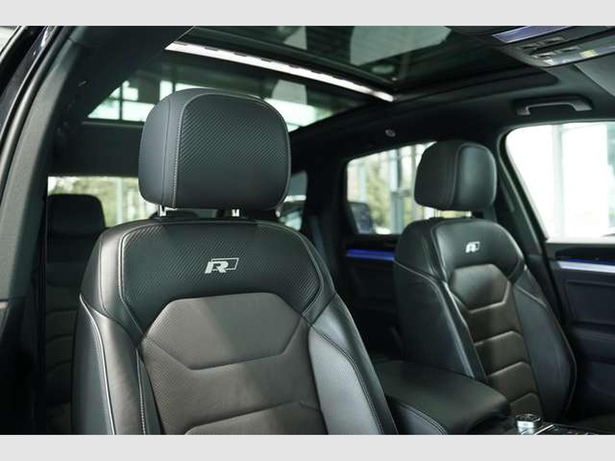 VW Touareg R-Line 4M 2.H *21*Pano*LUFT*Memory*H-UP (2020) - Foto 17