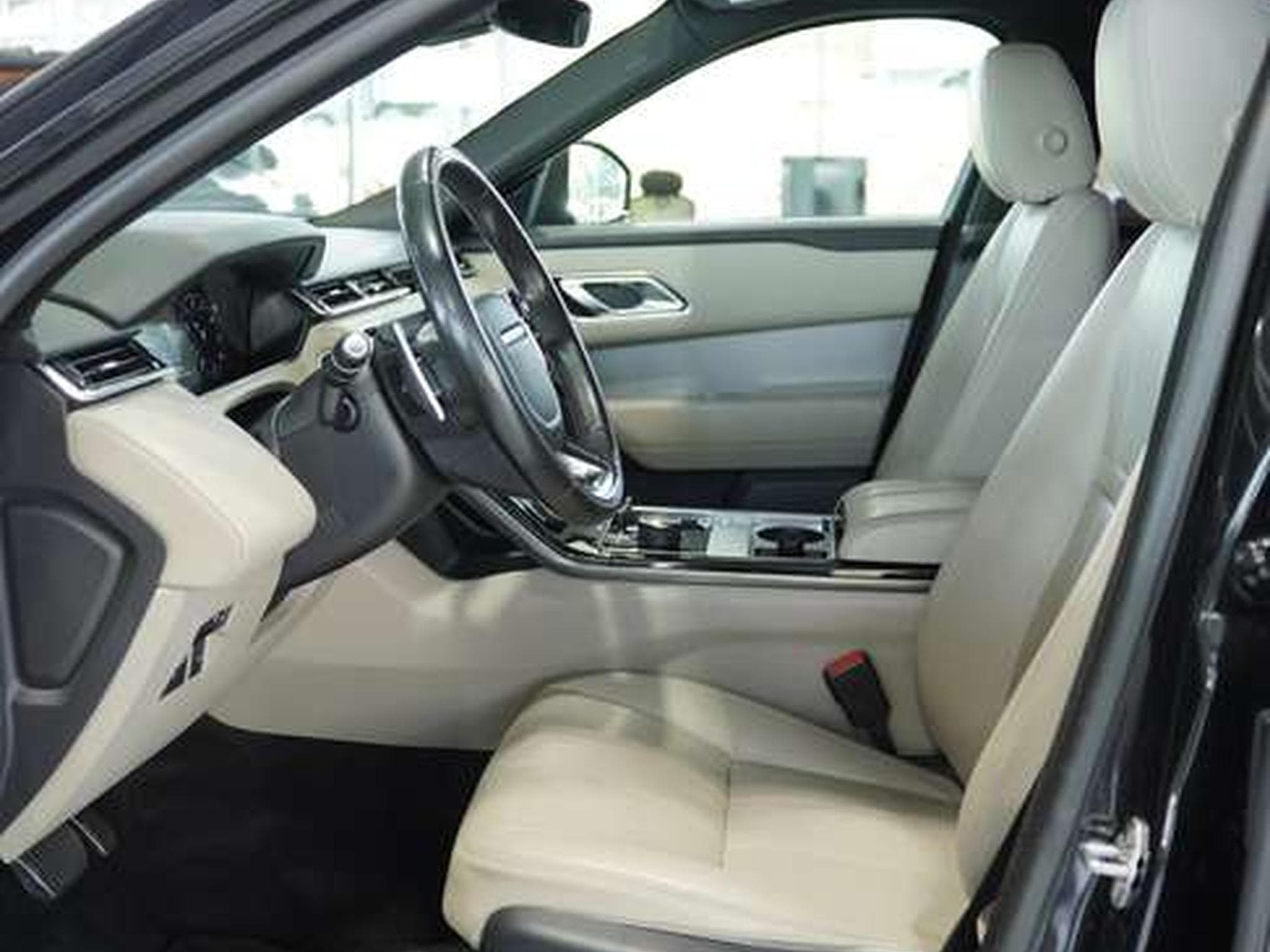 Land-Rover Range Rover Velar R-Dynamic S P380 *22 *Luft* (2017) - Photo 22