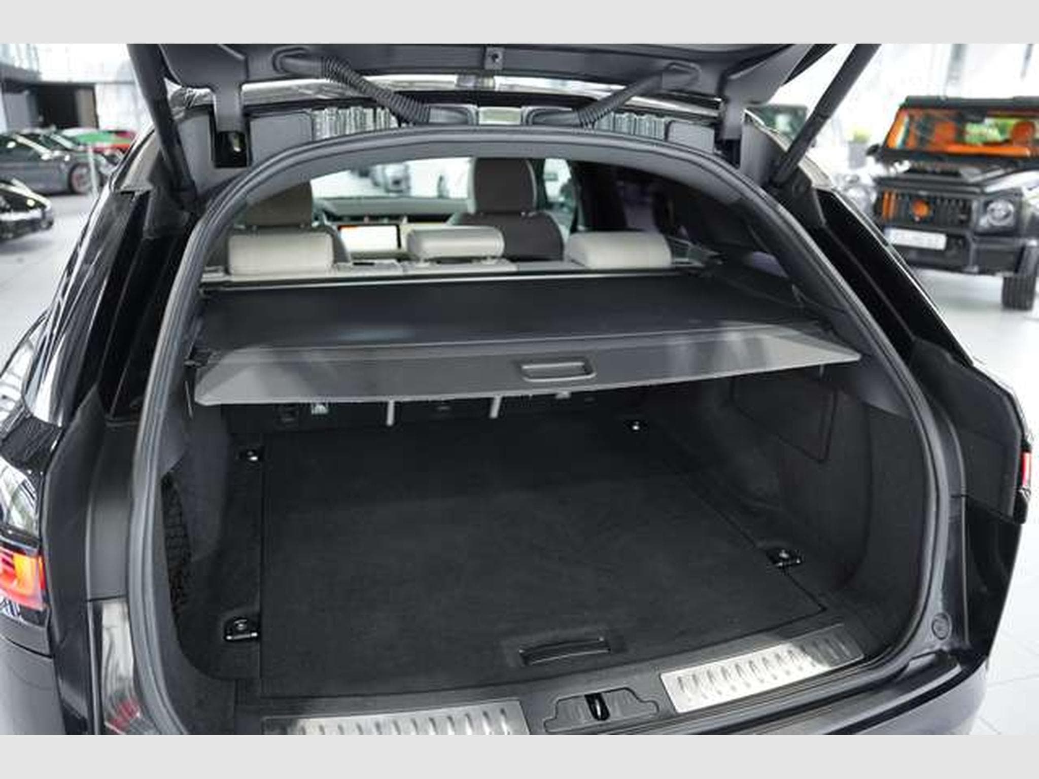 Land-Rover Range Rover Velar R-Dynamic S P380 *22 *Luft* (2017) - Photo 44