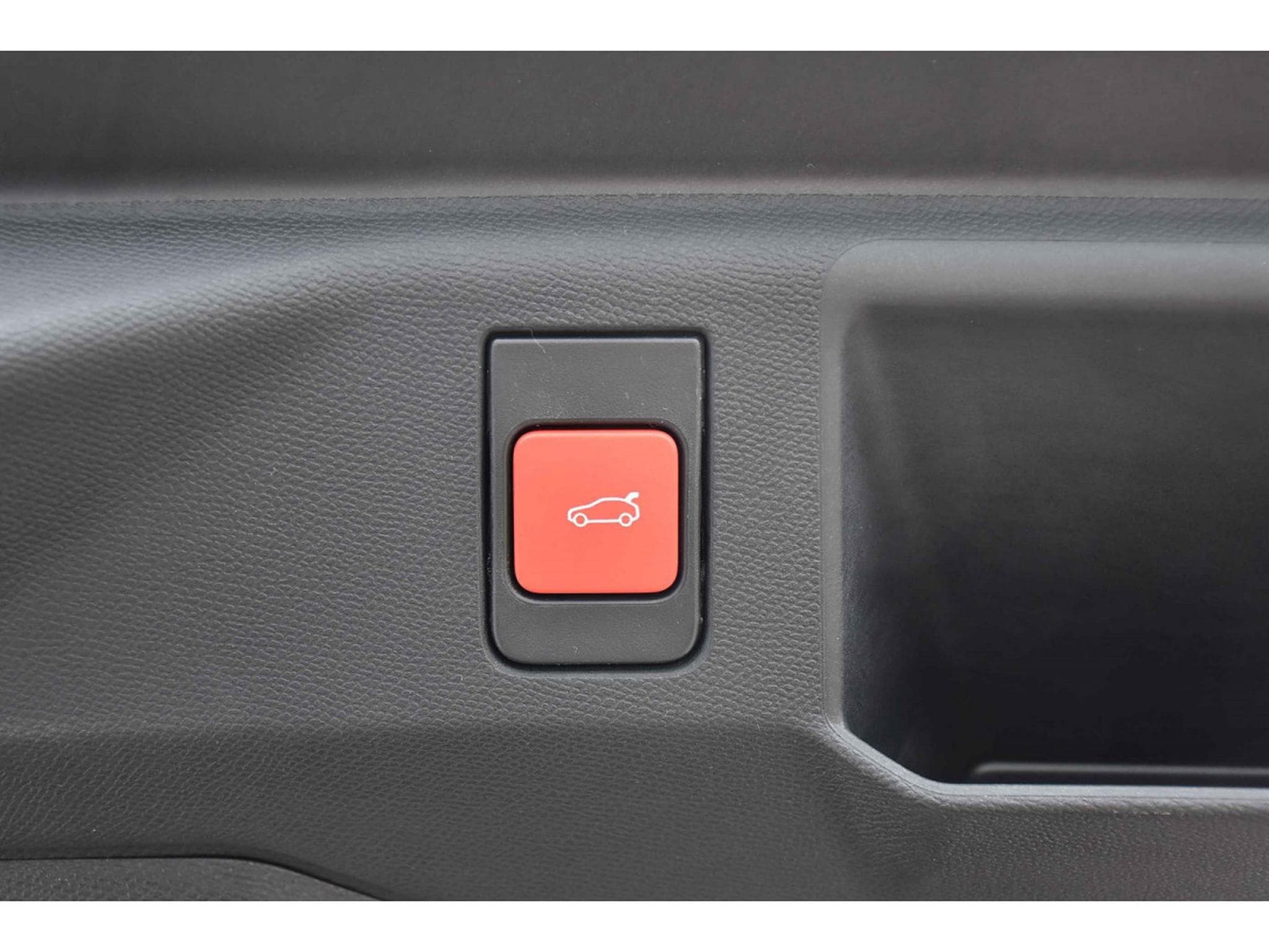 Peugeot 5008 GT Hybrid 145 e-DCS6 7 Pl. ACC CAM NEUF (2026) - Photo 23
