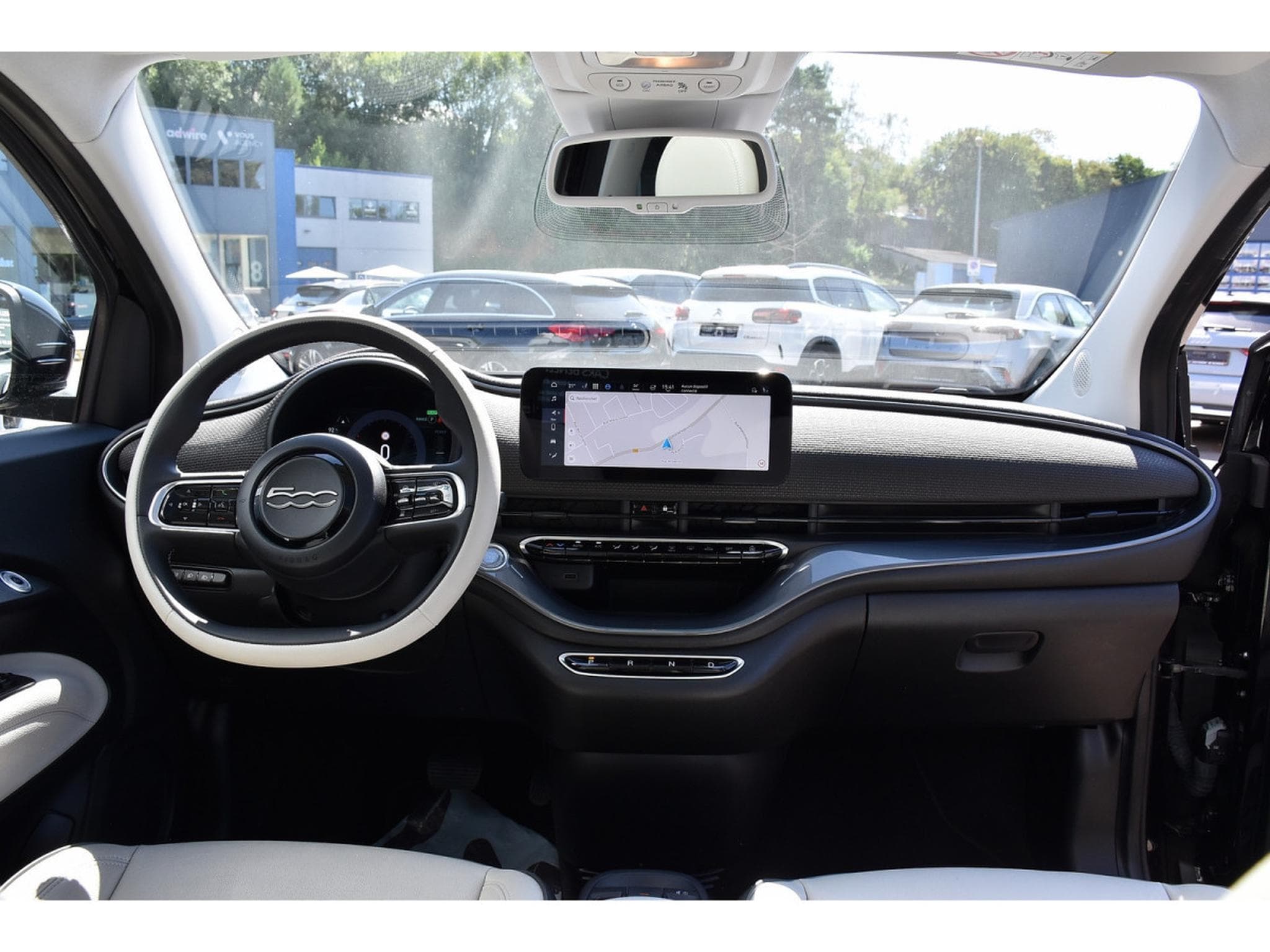 Fiat 500 42 kWh La Prima ACC CO DRIVER PANO CAM 1° MAIN (2023) - Photo 10