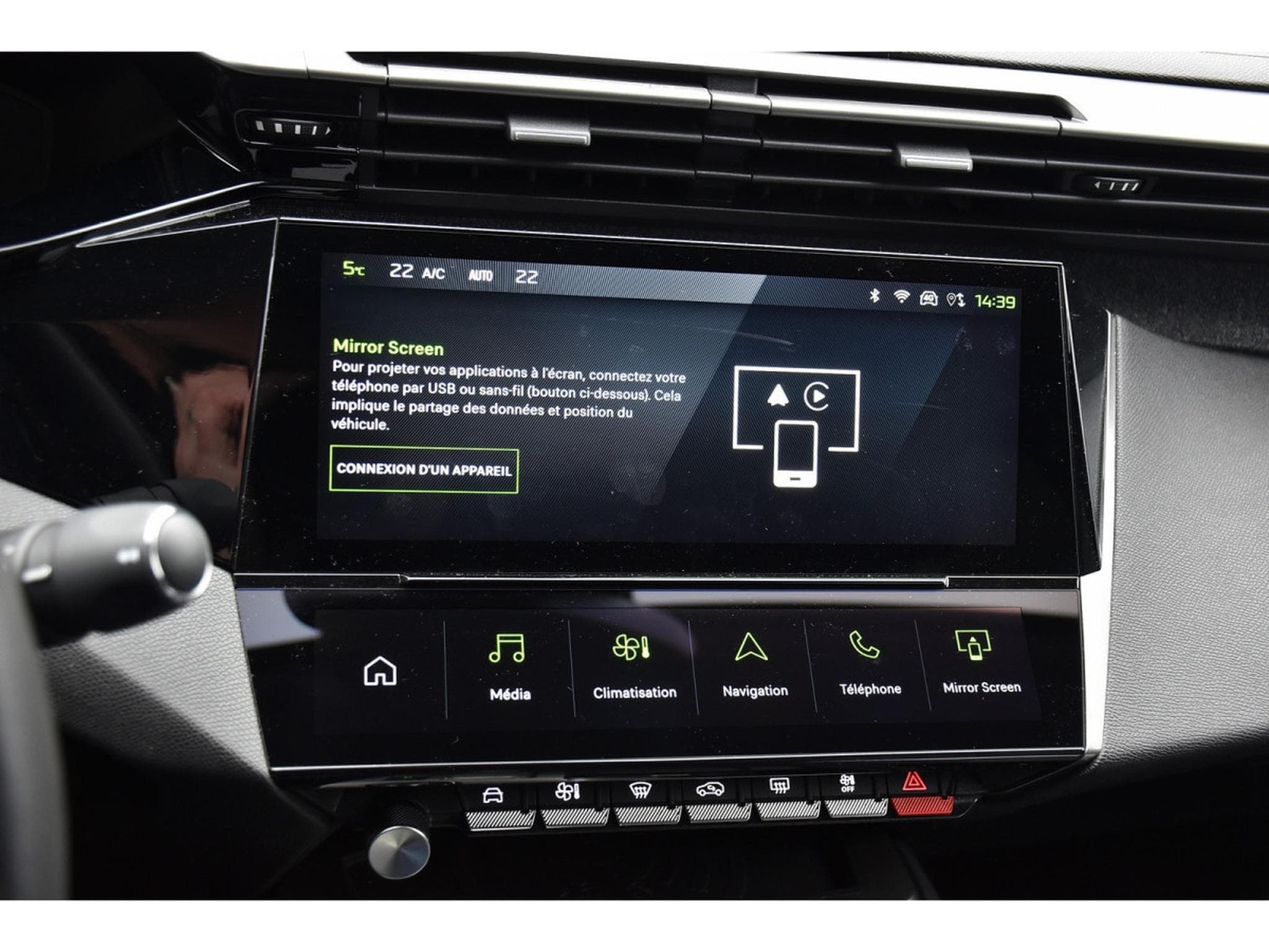 Peugeot 408 1.2 Allure EAT8 ACC LANE GPS CAM 1° MAIN (2024) - Photo 13