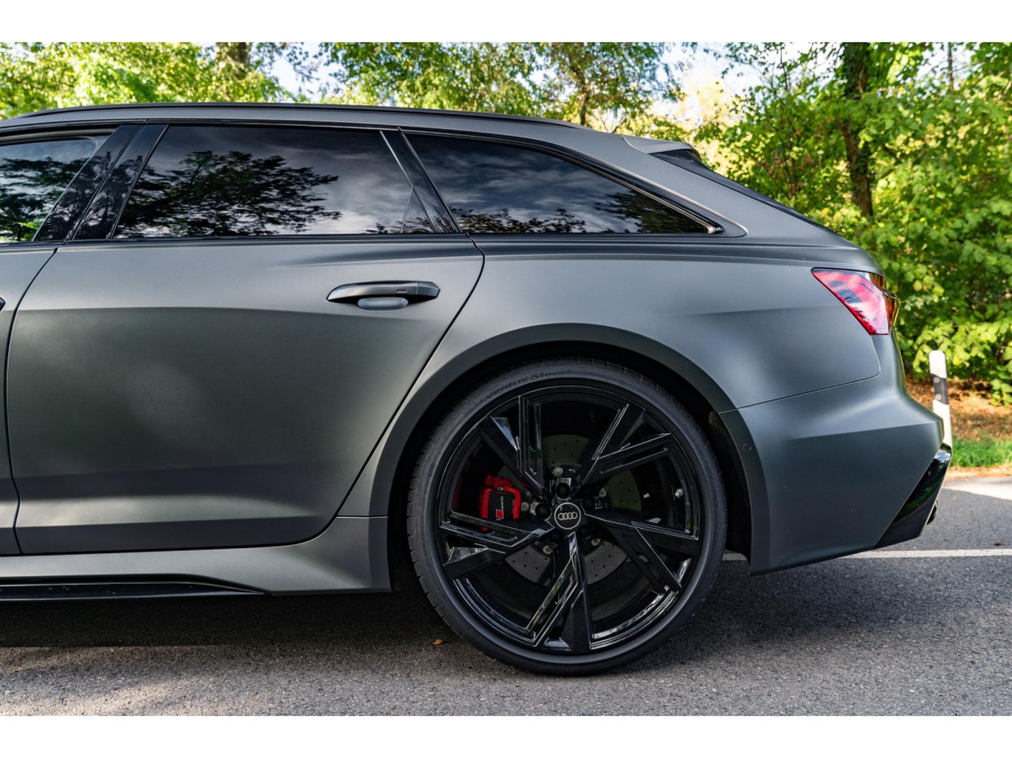 Audi RS6 EXCLUSIVE / B&O / MATRIX (2022) - Photo 5