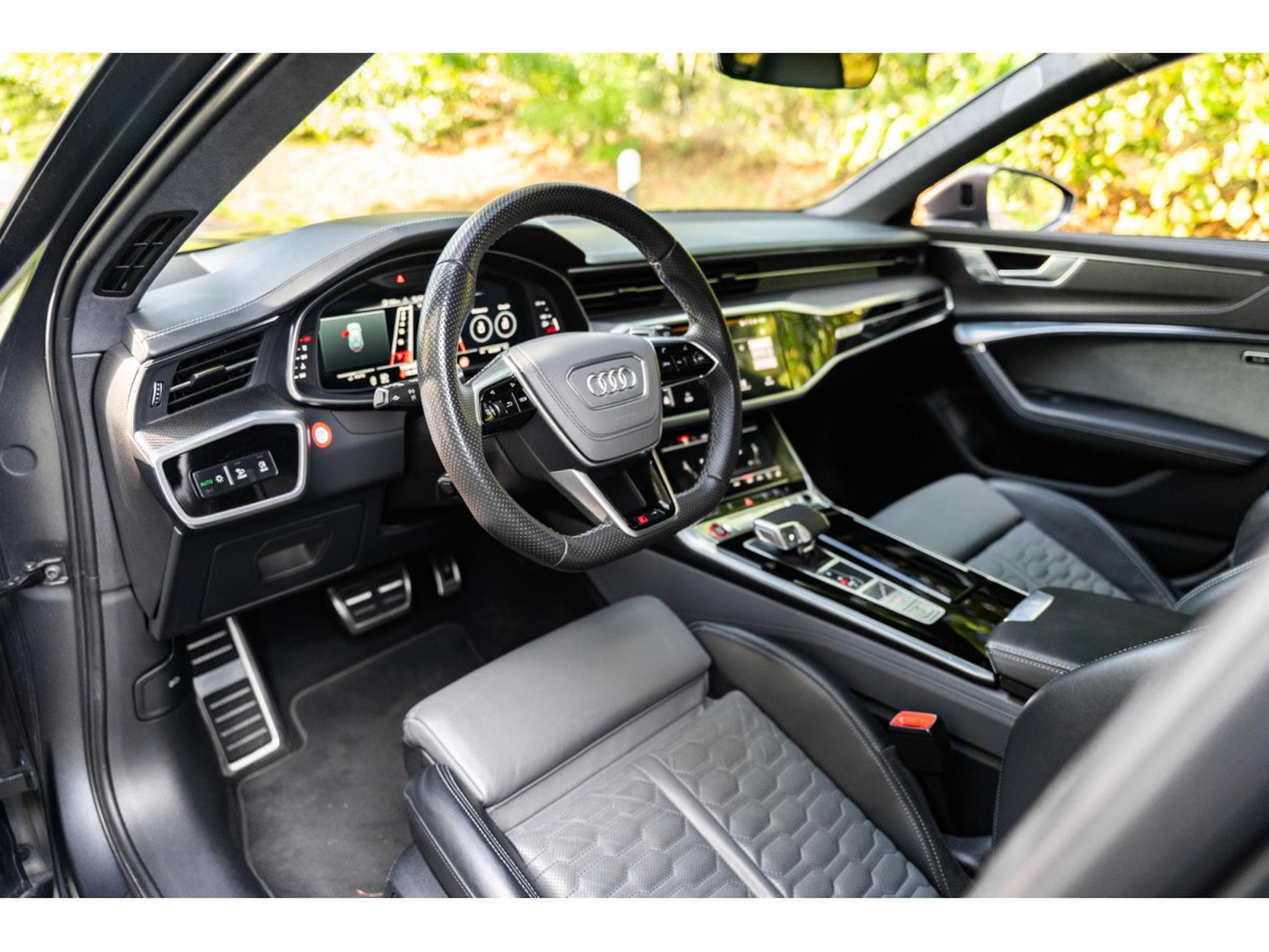 Audi RS6 EXCLUSIVE / B&O / MATRIX (2022) - Photo 8